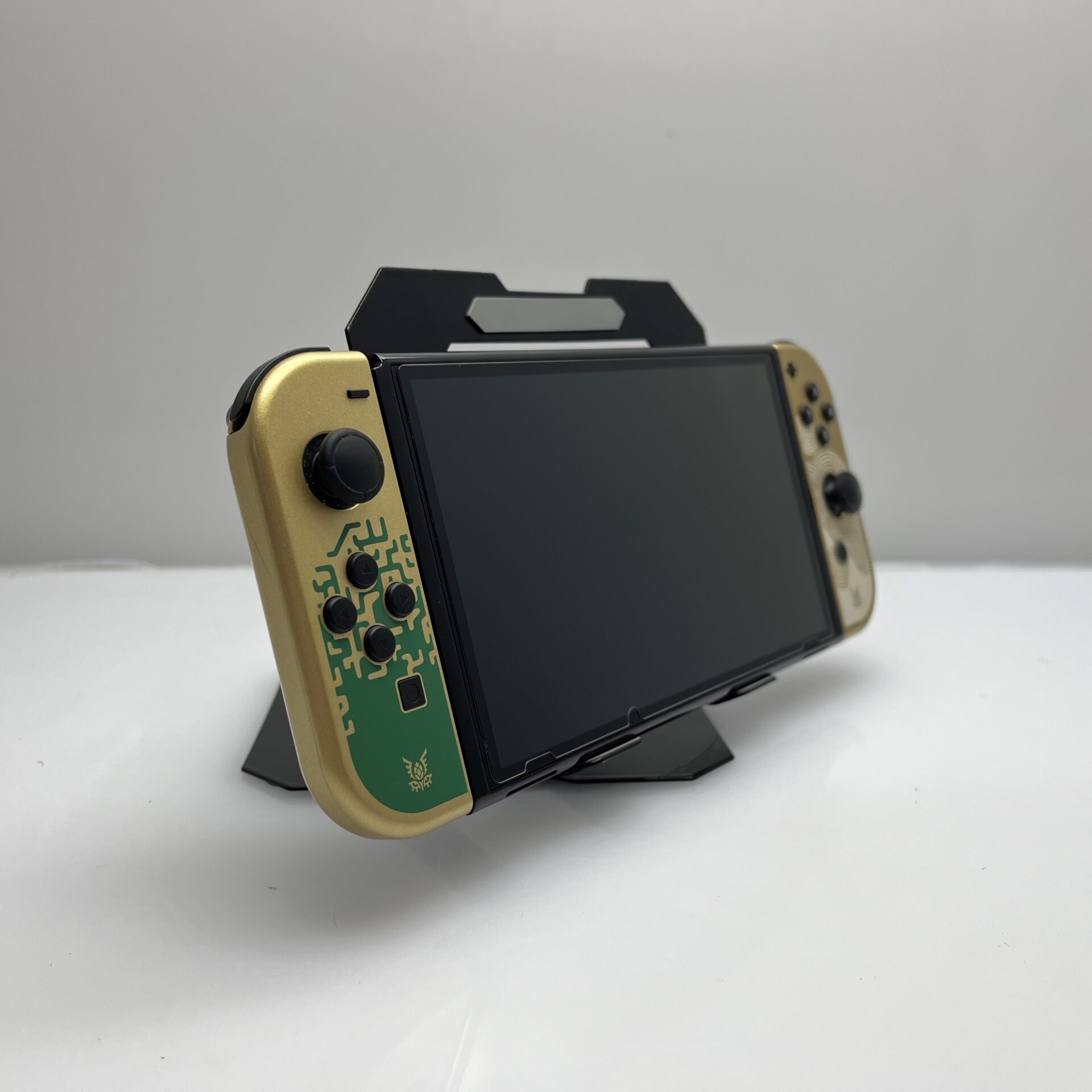 Nintendo Switch OLED 64GB The Legend of Zelda:Tears of the Kingdom Edition + Accessories - (Grade B) - Image 2