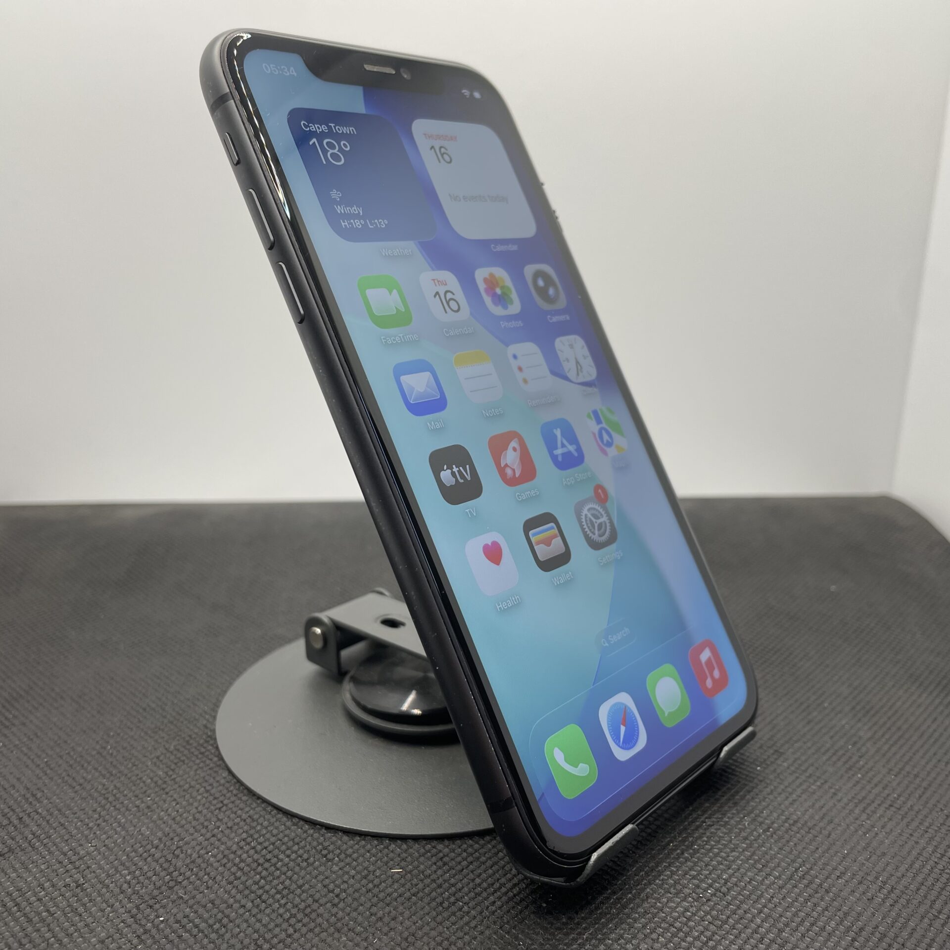 Apple iPhone 11 128GB Black - (Grade B) - Image 2