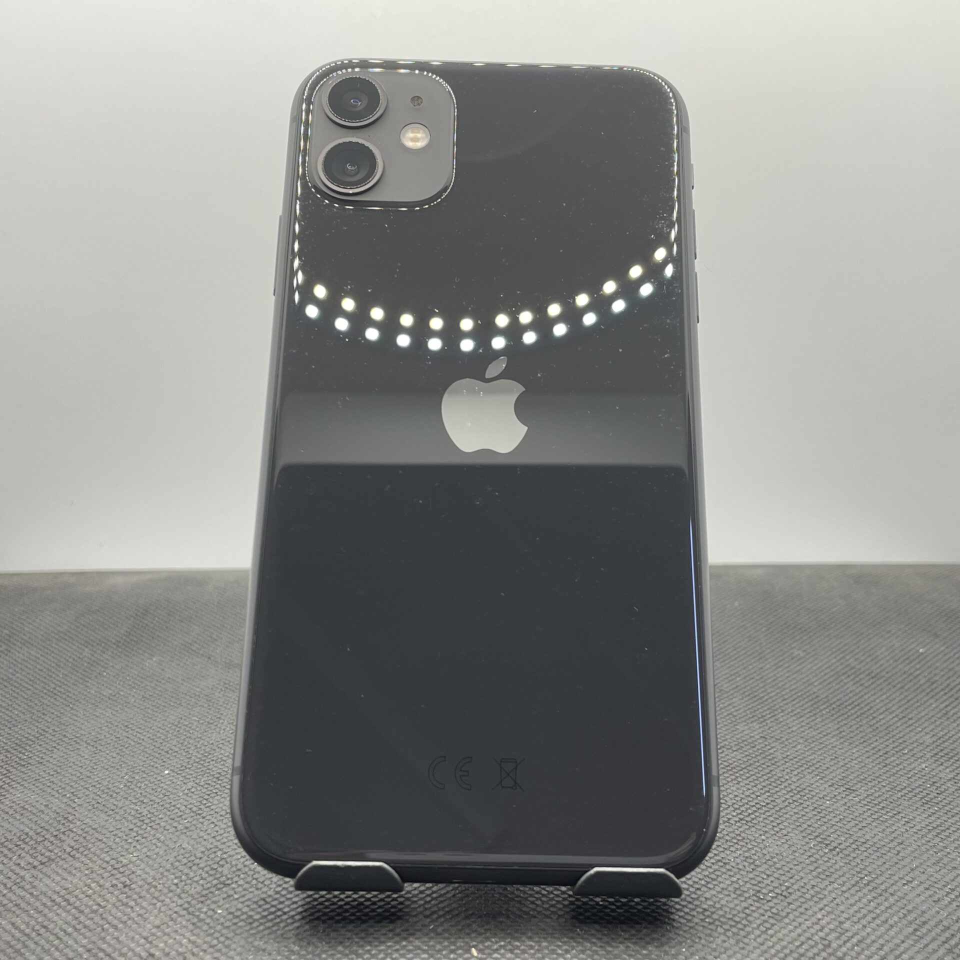 Apple iPhone 11 128GB Black - (Grade B) - Image 8