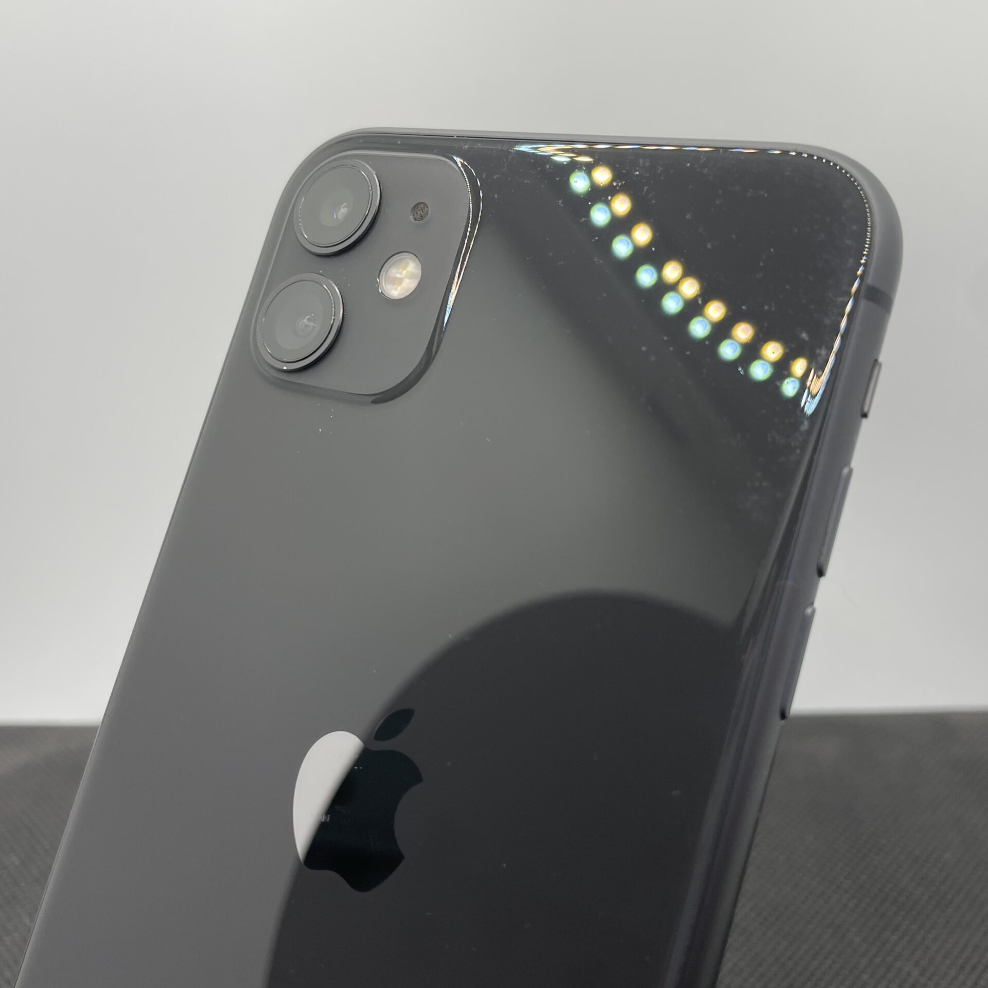 Apple iPhone 11 128GB Black - (Grade B) - Image 11