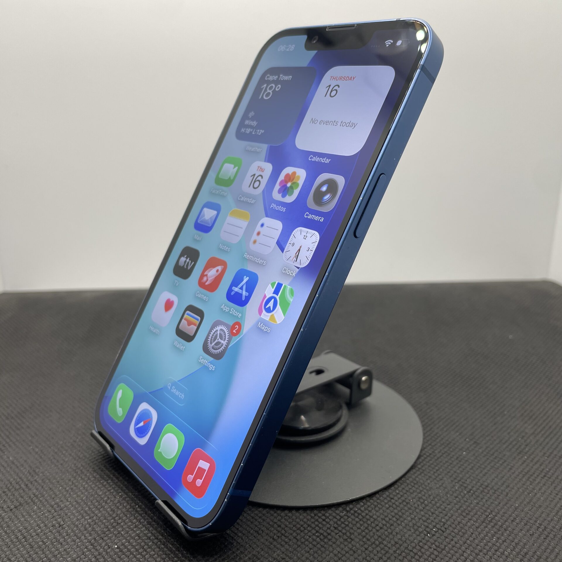 Apple iPhone 13 128GB Blue - (Grade B) - Image 4