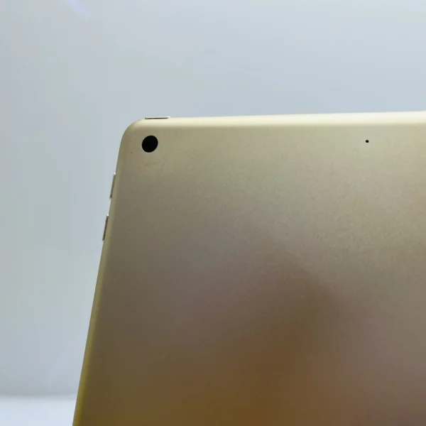Apple iPad 9.7