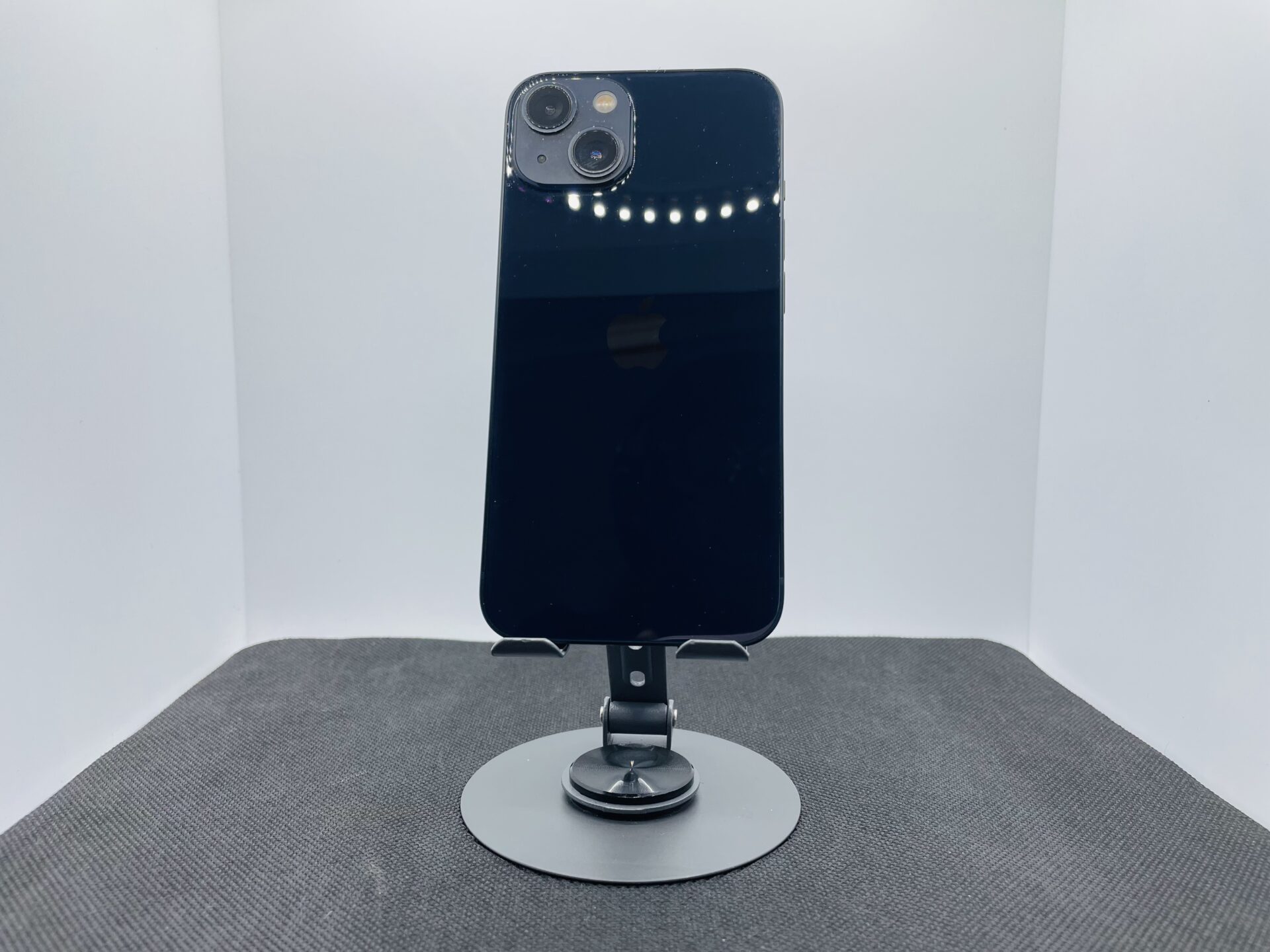 Apple iPhone 13 256GB Midnight - (Grade B) - Image 7