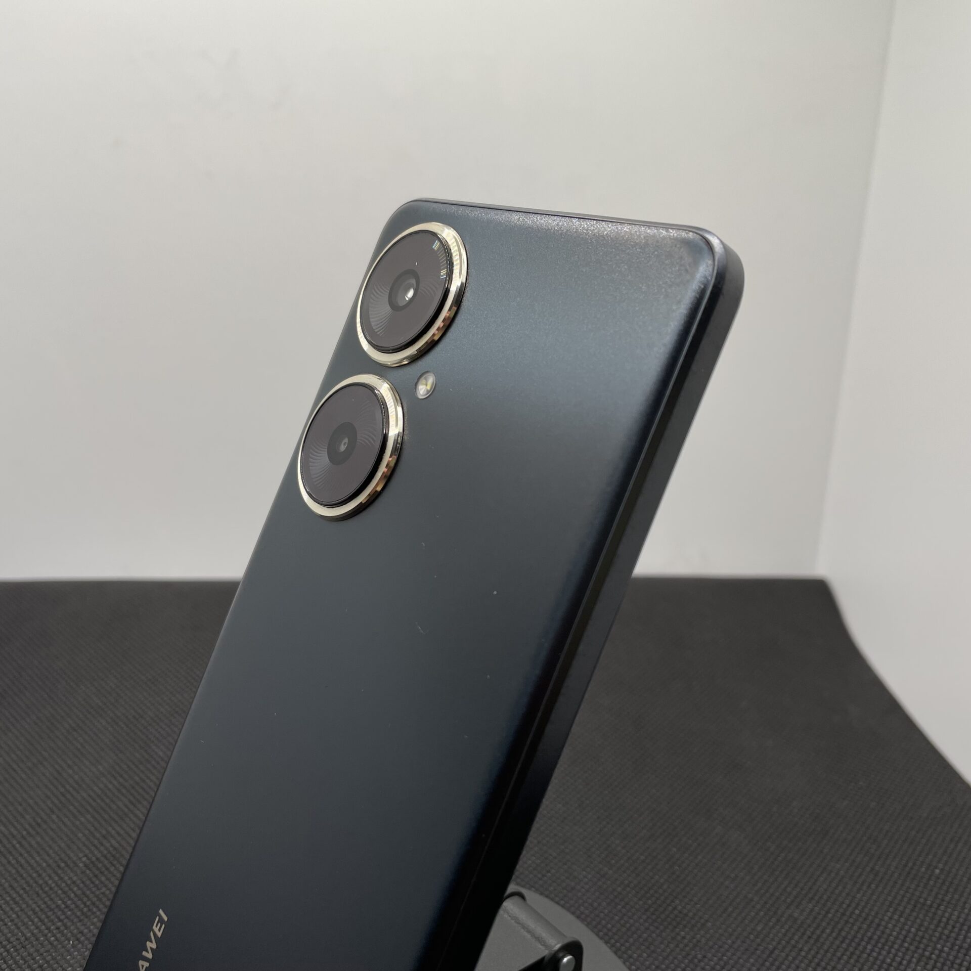 Huawei Nova 11i 128GB Dual Sim Black - Bright Spots - Image 11