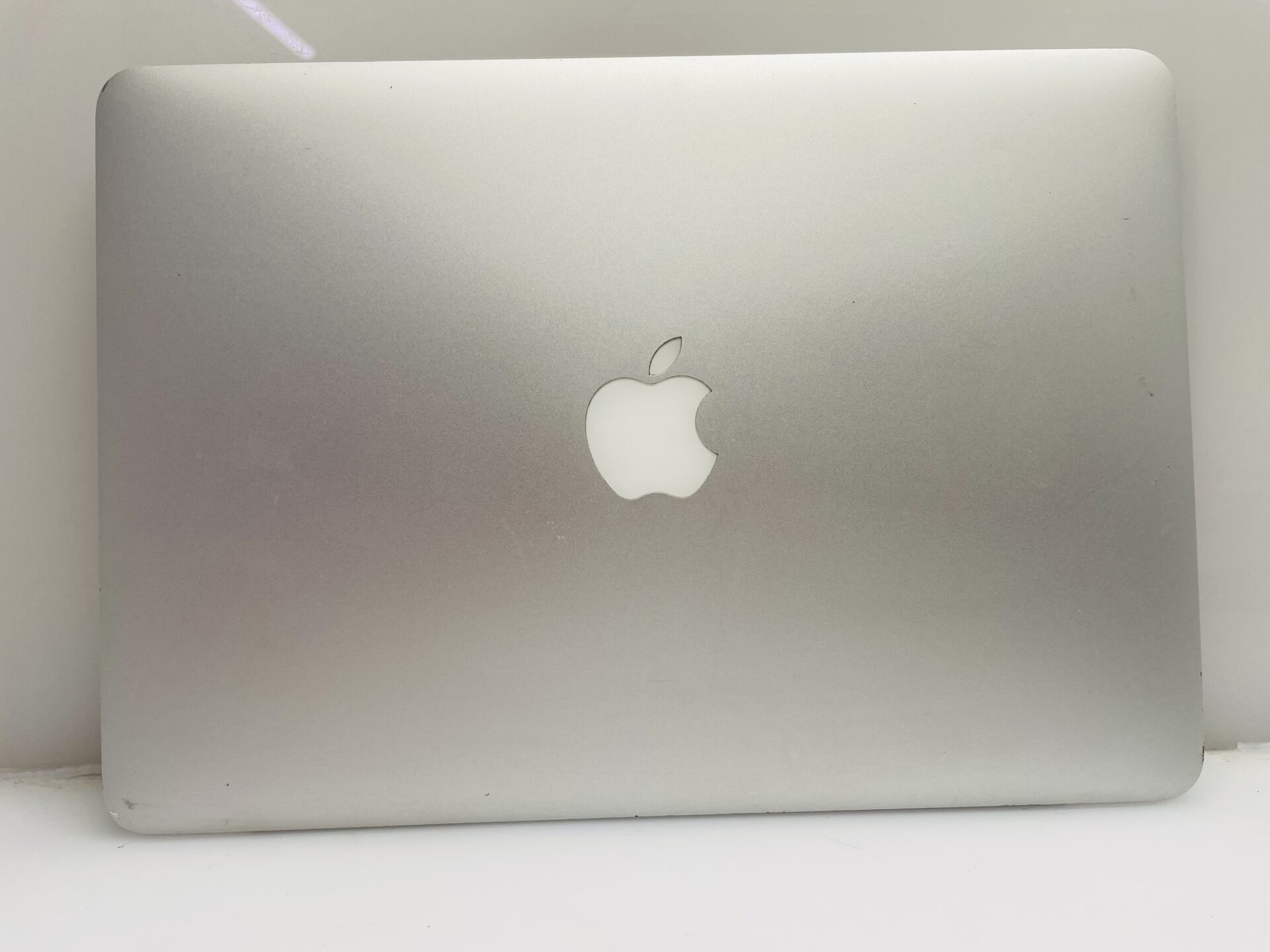 Apple MacBook Pro 13-Inch 