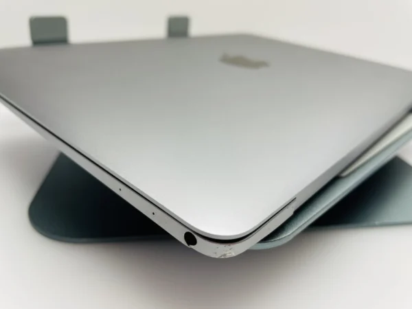 Apple MacBook Retina 12-Inch “Core M” 1.2GHz (Early 2015) 8GB RAM