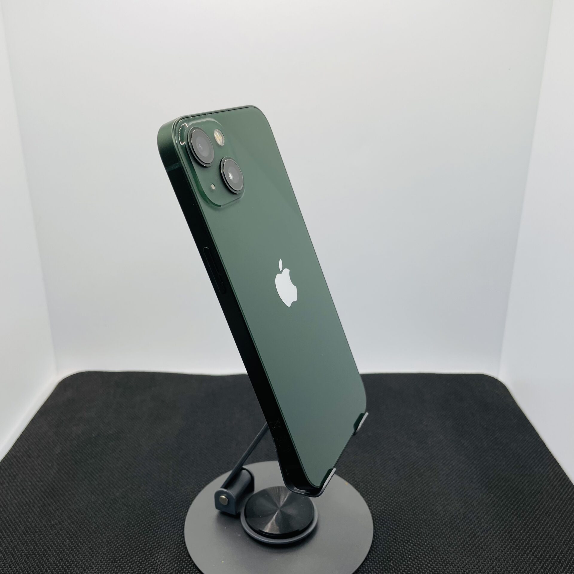 Apple iPhone 13 128GB Green - (Grade B) - Image 9