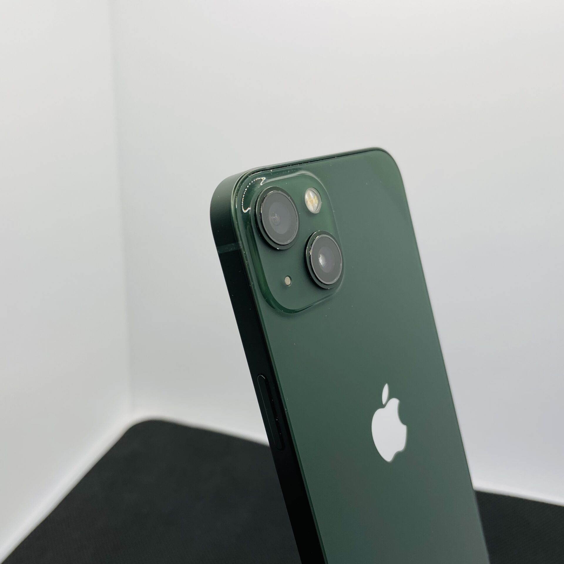 Apple iPhone 13 128GB Green - (Grade B) - Image 10