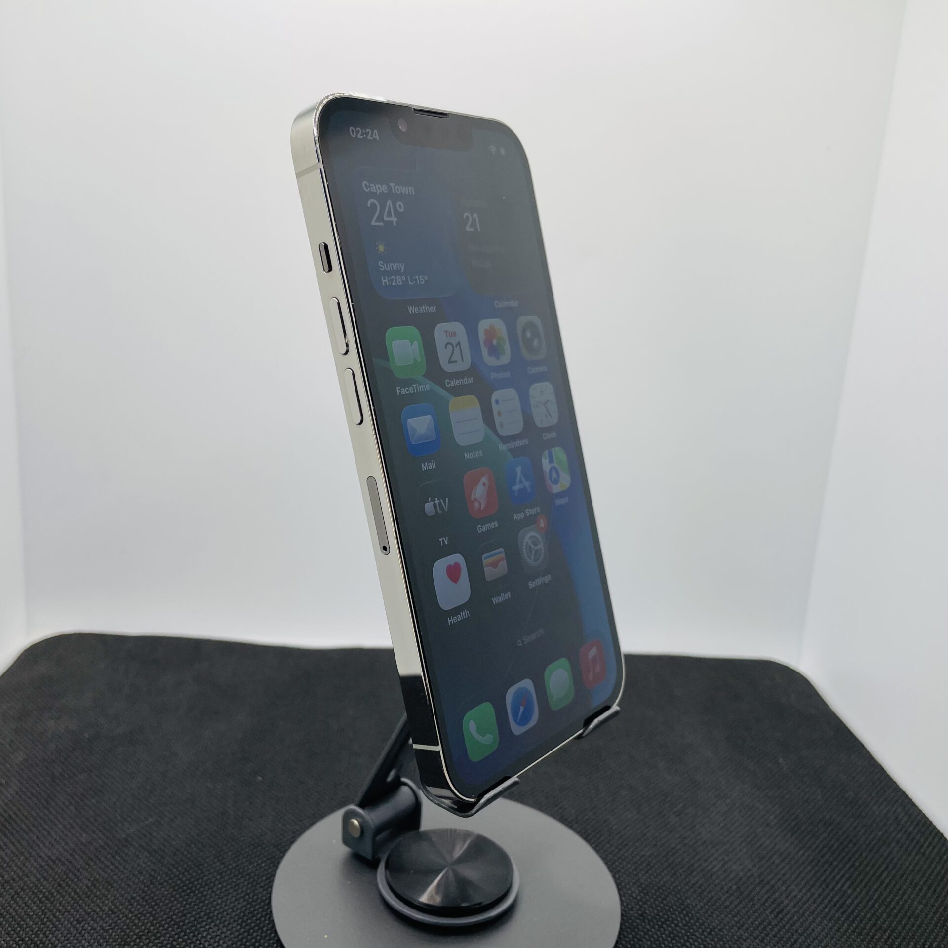 Apple iPhone 13 Pro 128GB Silver – (Grade B) - Image 3