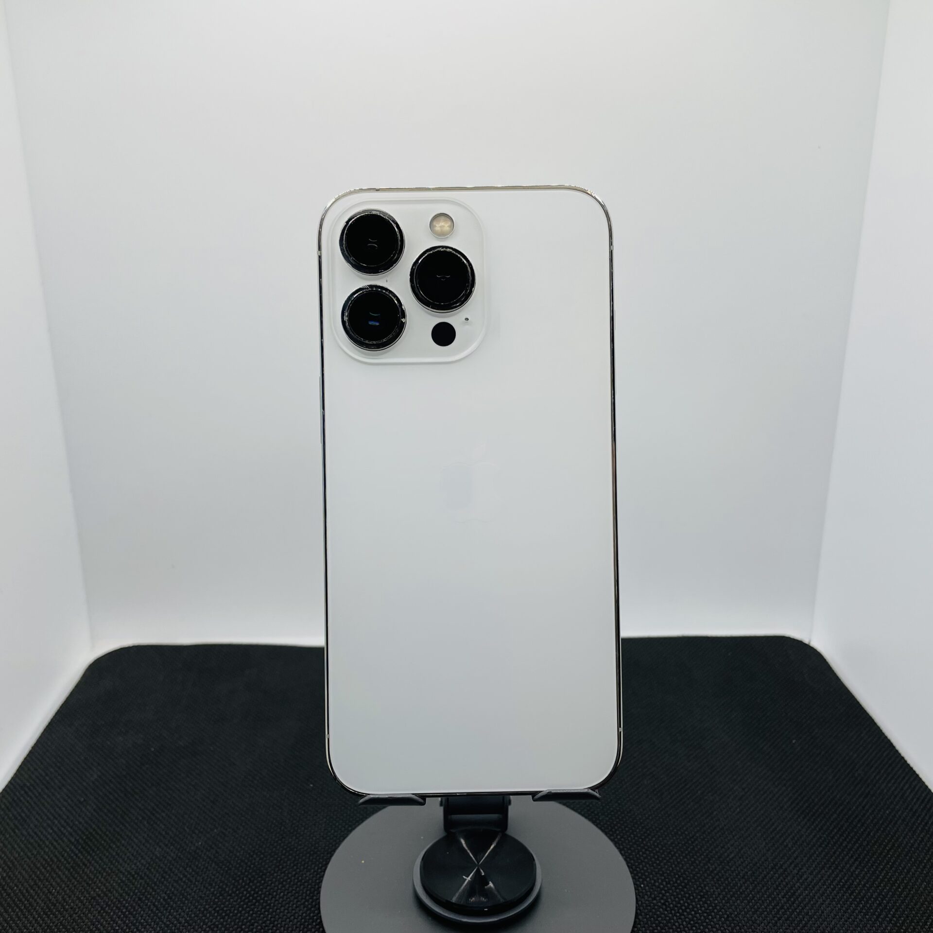 Apple iPhone 13 Pro 128GB Silver – (Grade B) - Image 9