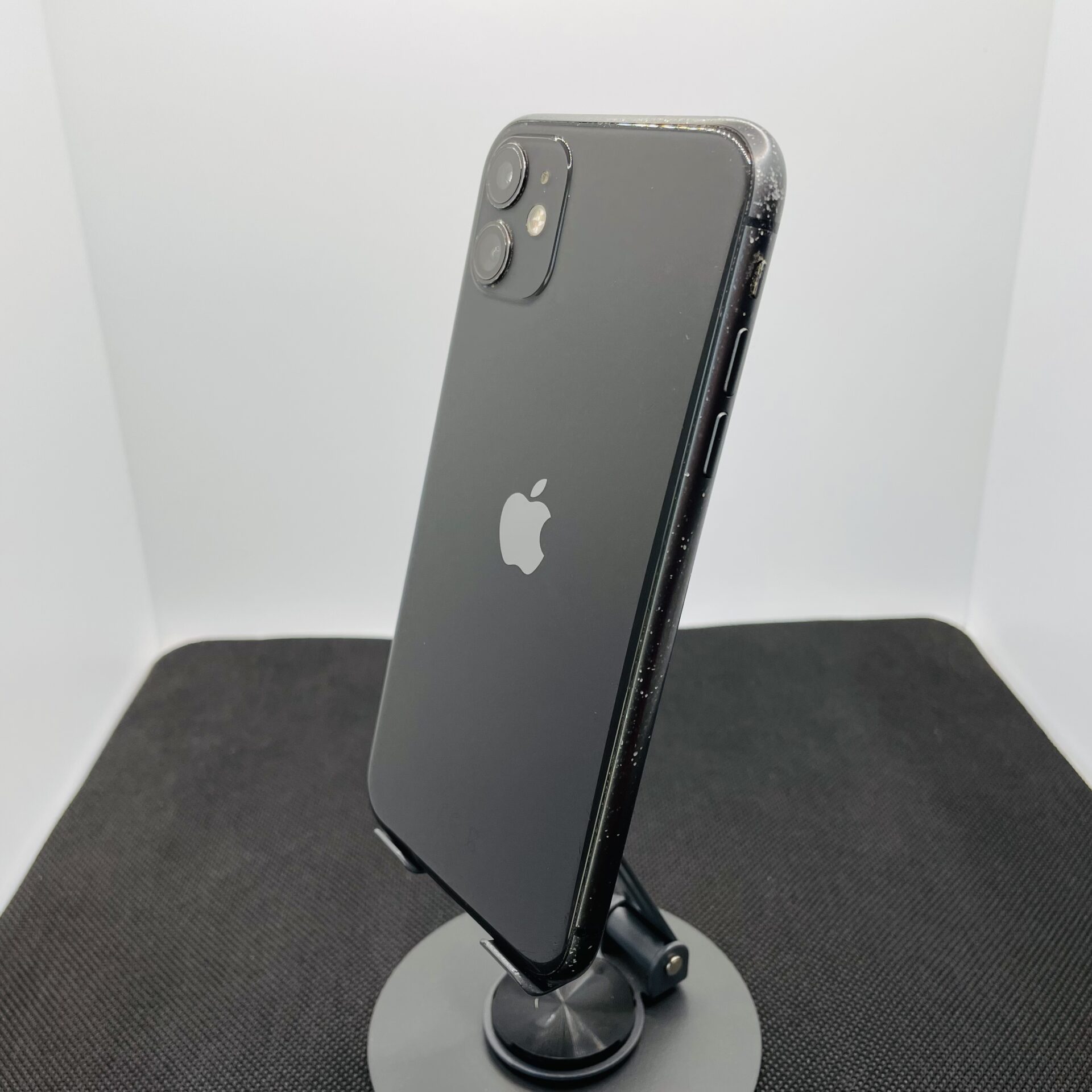 Apple iPhone 11 64GB Black (Grade B) - Minor Bright Spots - Image 8
