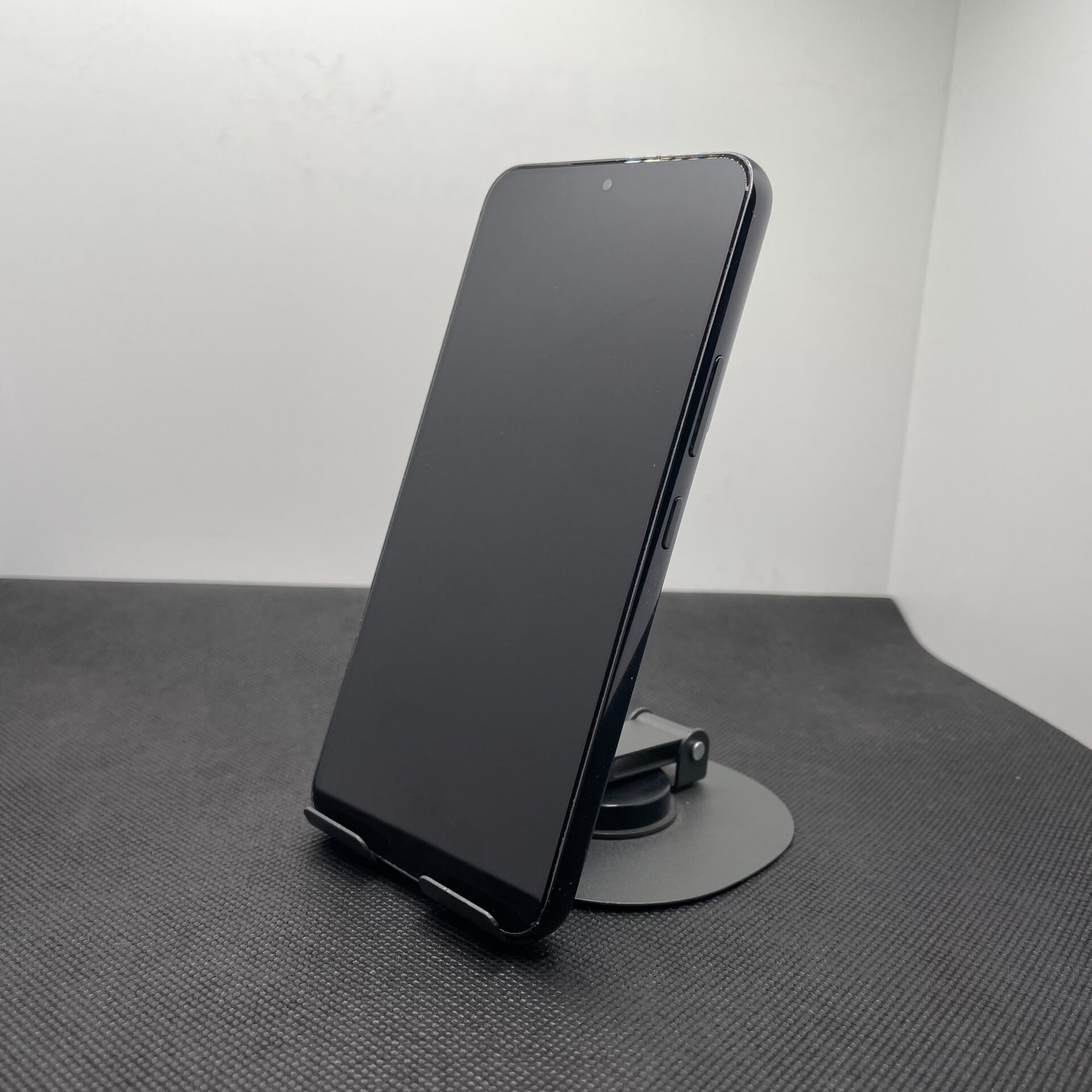 Samsung Galaxy S22 256GB Phantom Black (6 Month Warranty) - Image 6