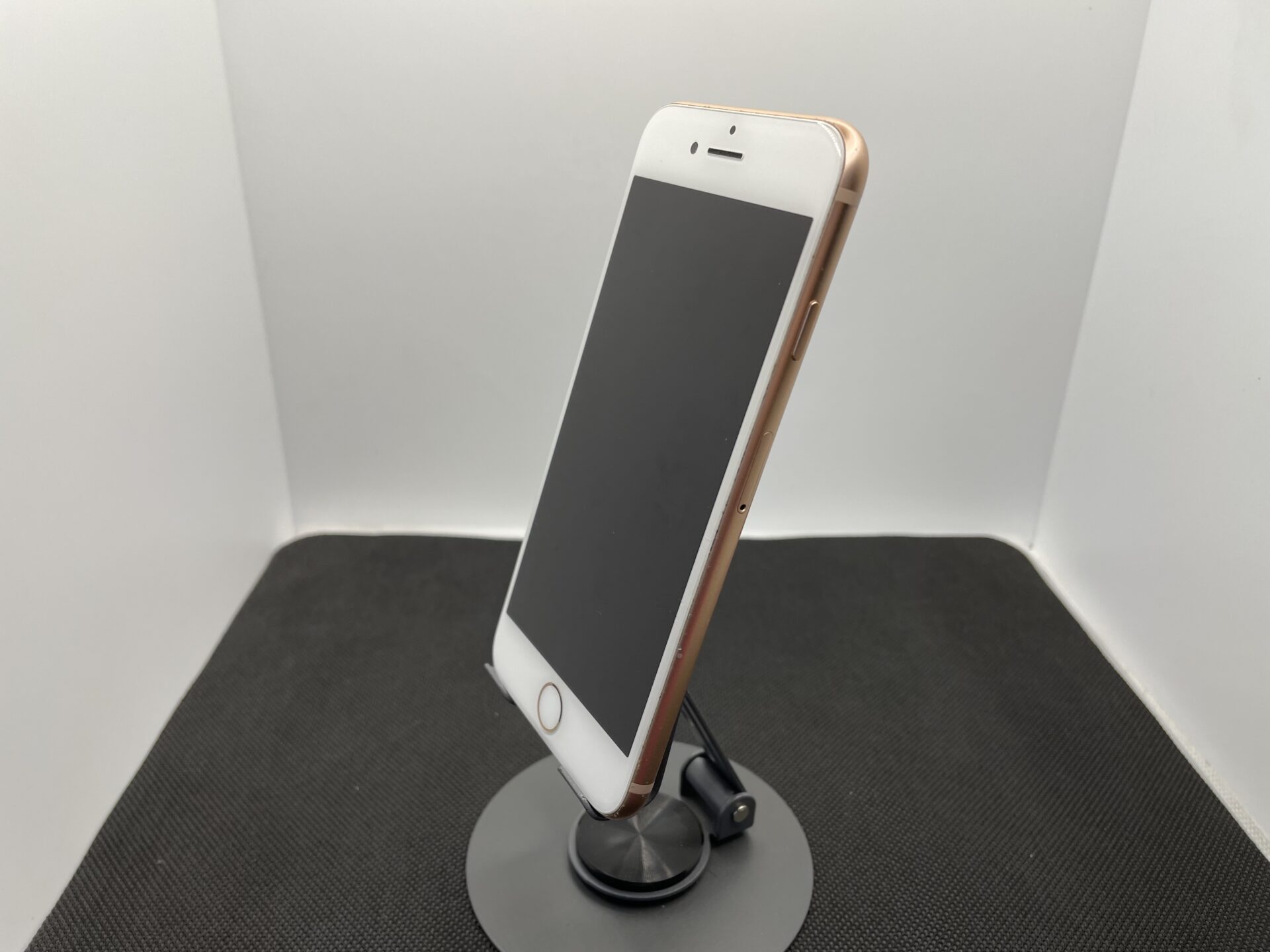 Apple iPhone 8 64GB Gold - (Grade B) | Epic Deals SA