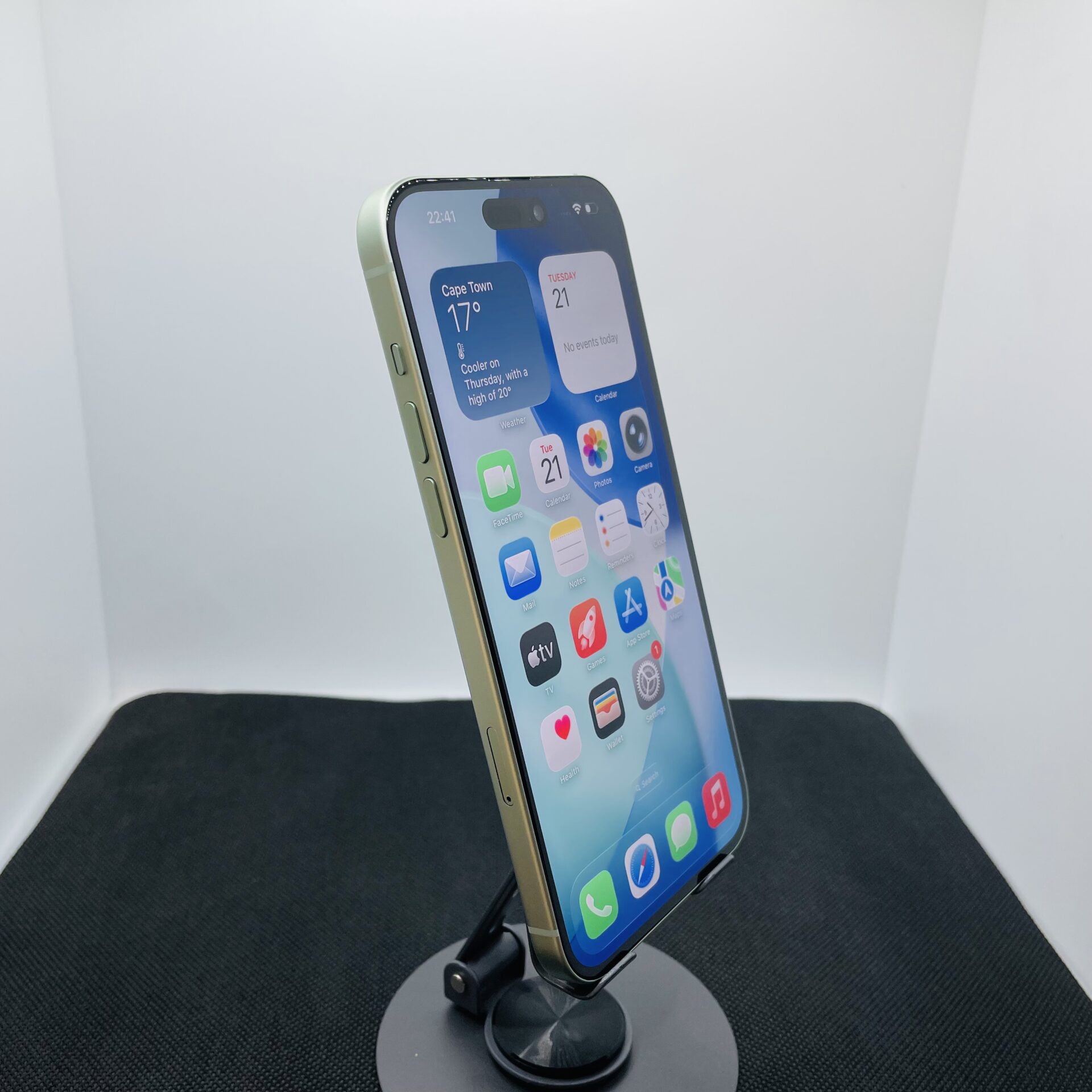 Apple iPhone 15 Plus 128GB Green – (Grade B) | Epic Deals SA
