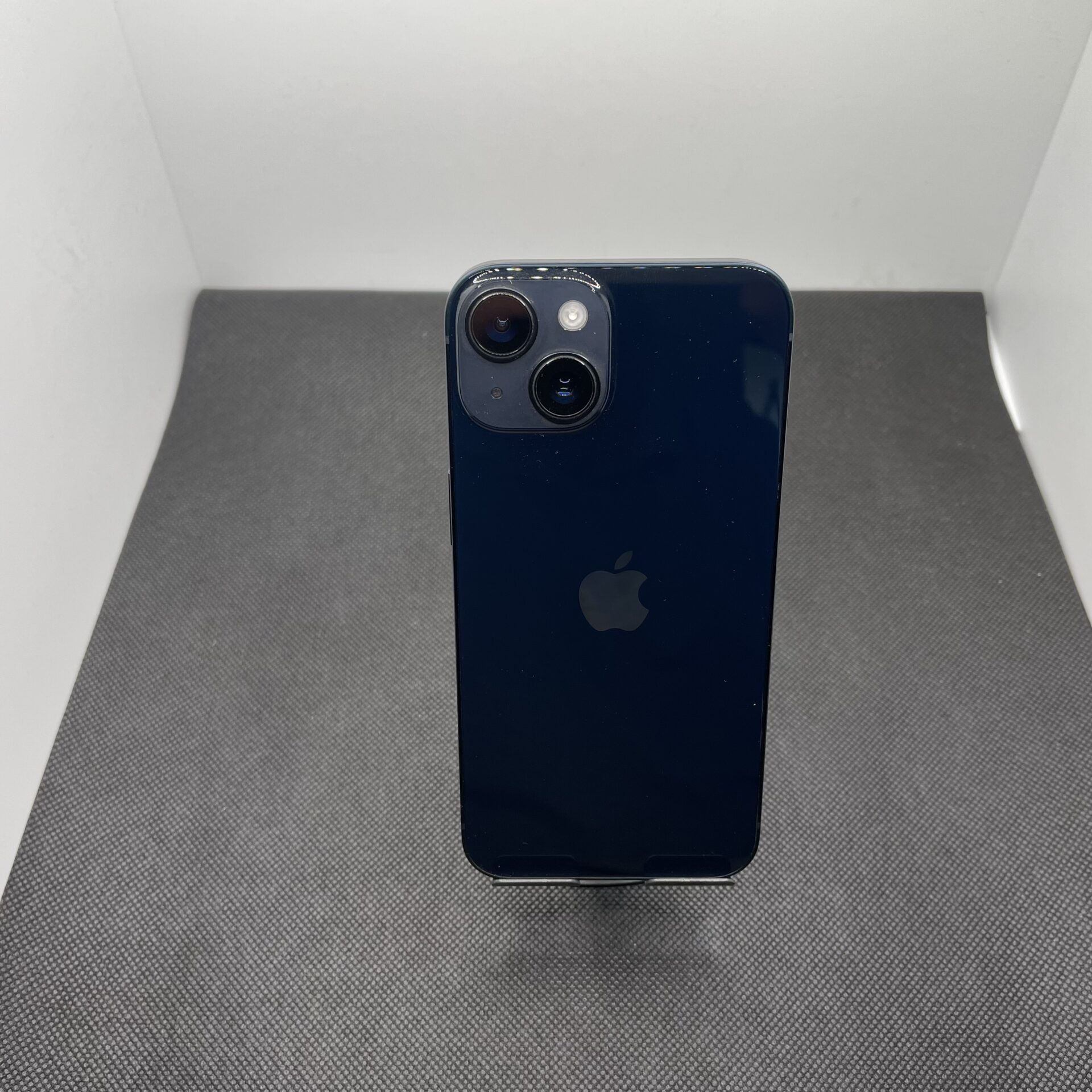 Apple iPhone 14 128GB Midnight - (Grade B) - Image 8