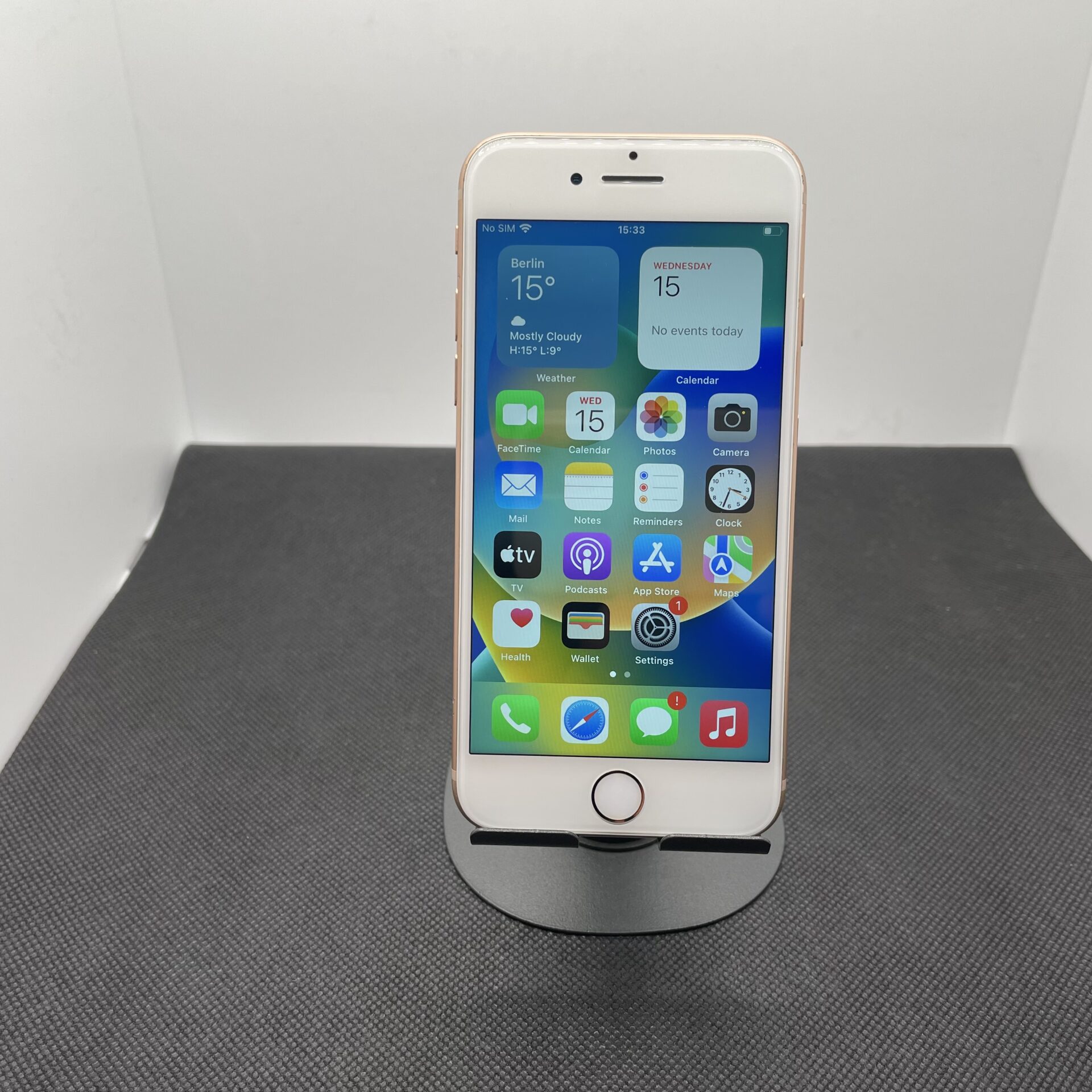 Apple iPhone 8 64GB Gold - Image 3
