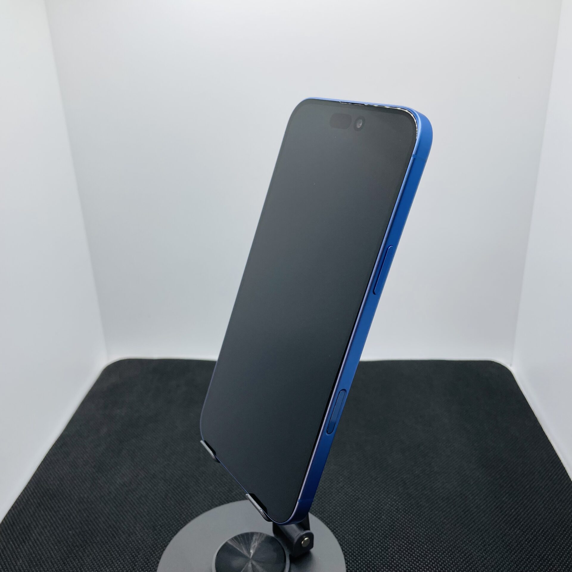 Apple iPhone 16 Plus 256GB Ultramarine – (Grade A) - Image 7