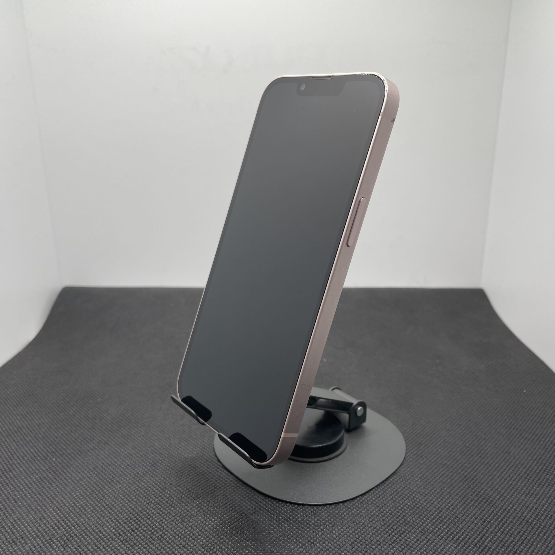 Apple iPhone 13 128GB Pink (6 Month Warranty) - Image 6