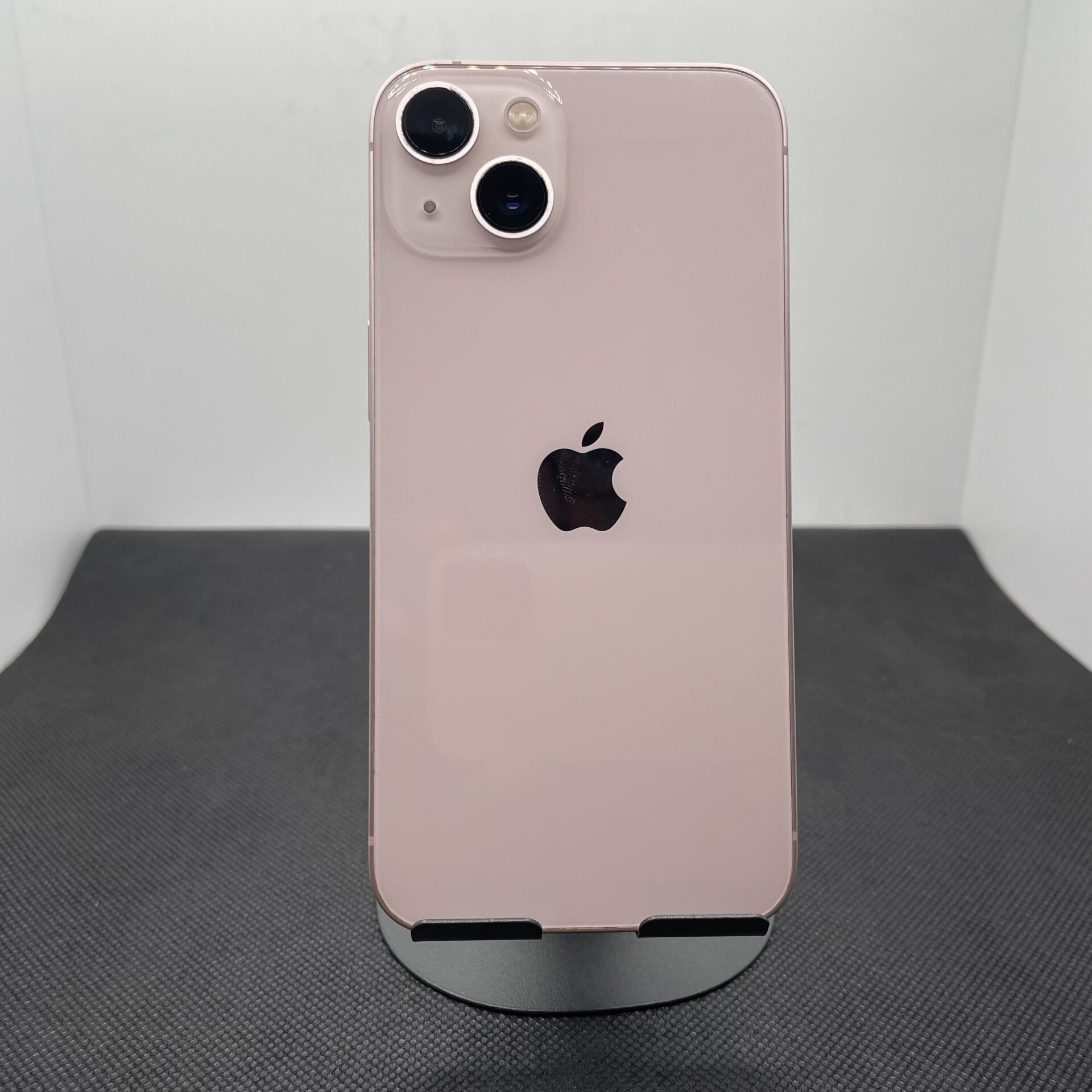 Apple iPhone 13 128GB Pink (6 Month Warranty) - Image 8