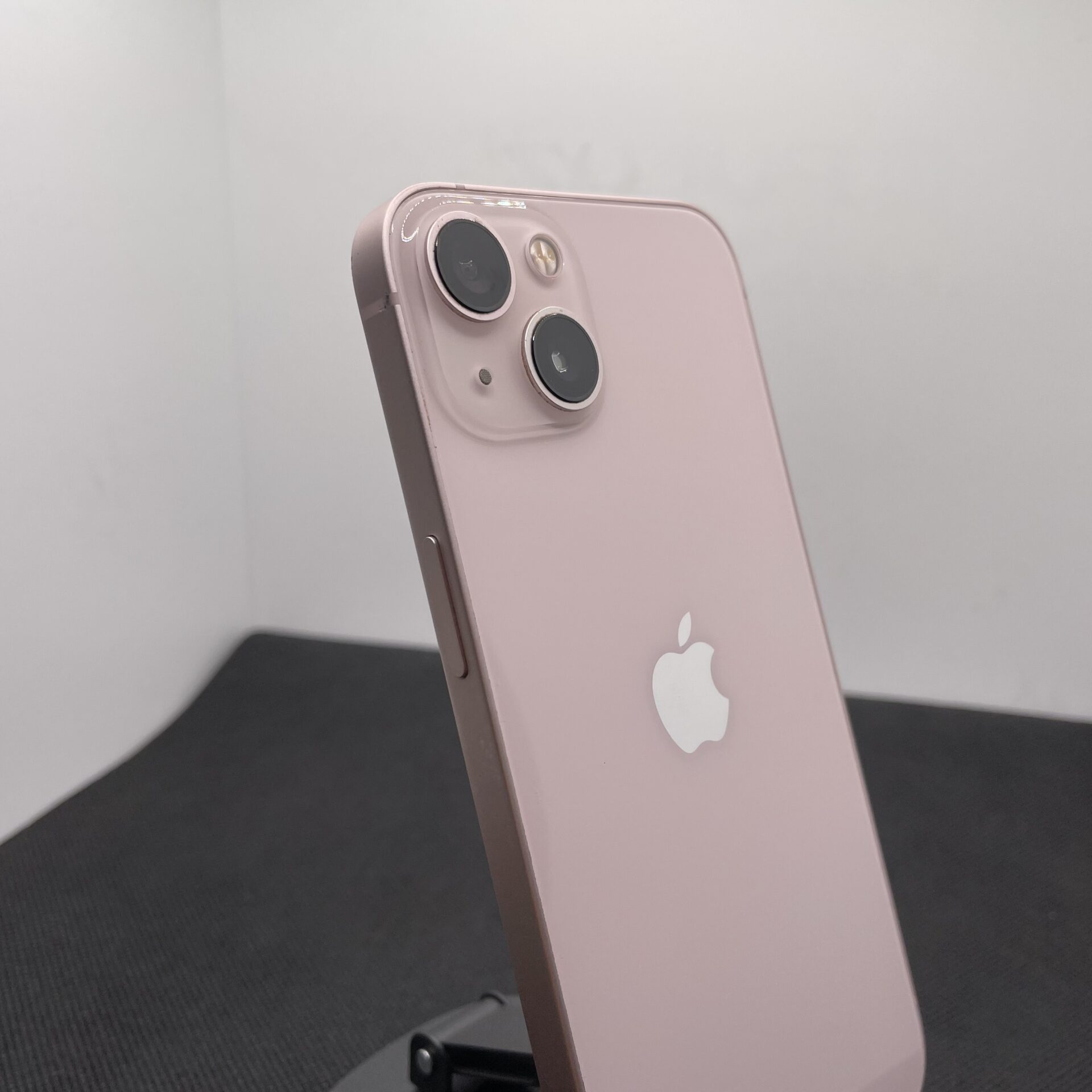 Apple iPhone 13 128GB Pink (6 Month Warranty) - Image 10