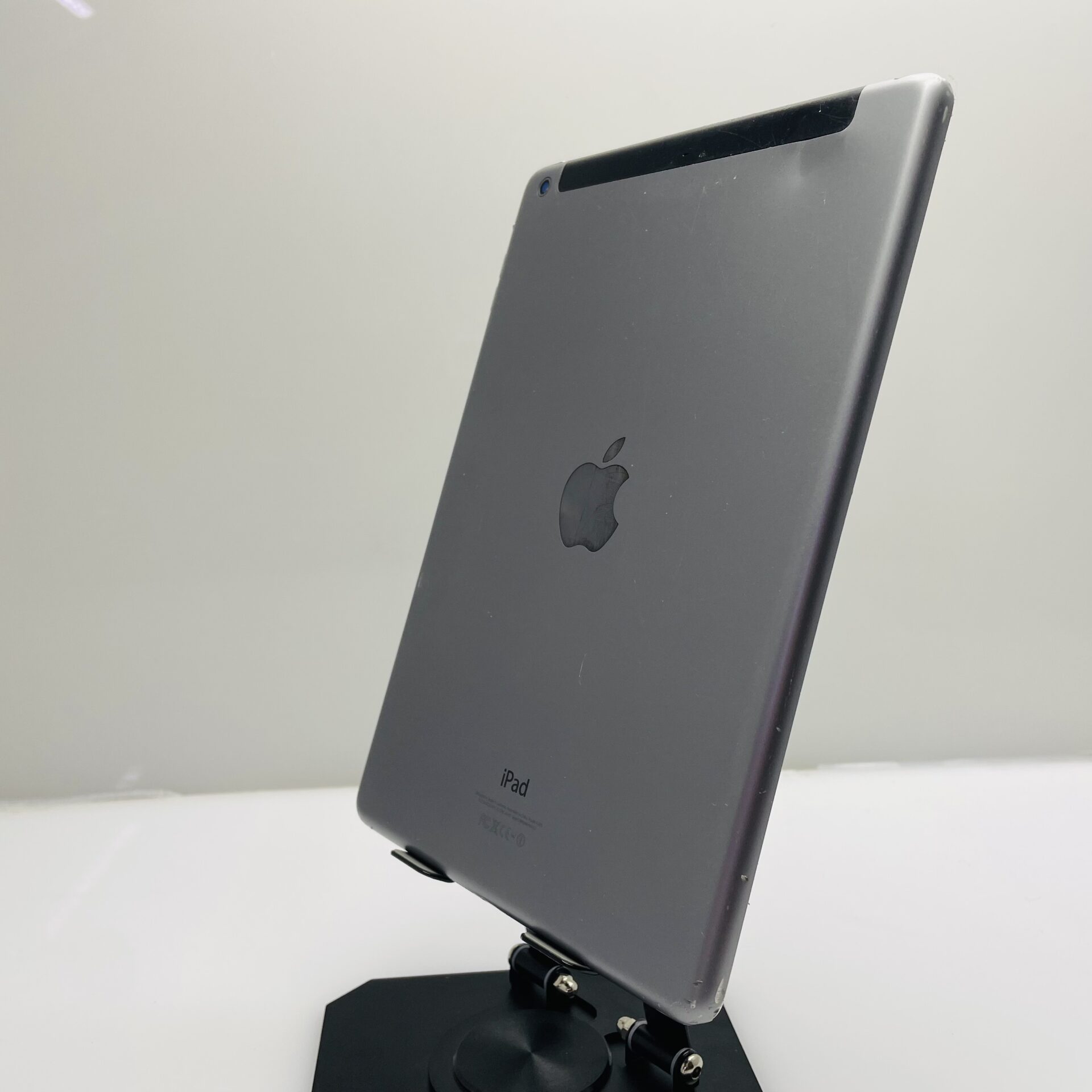 Apple iPad Air 1 16GB (Wifi/Cellular) Space Grey (Grade B) - Minor
