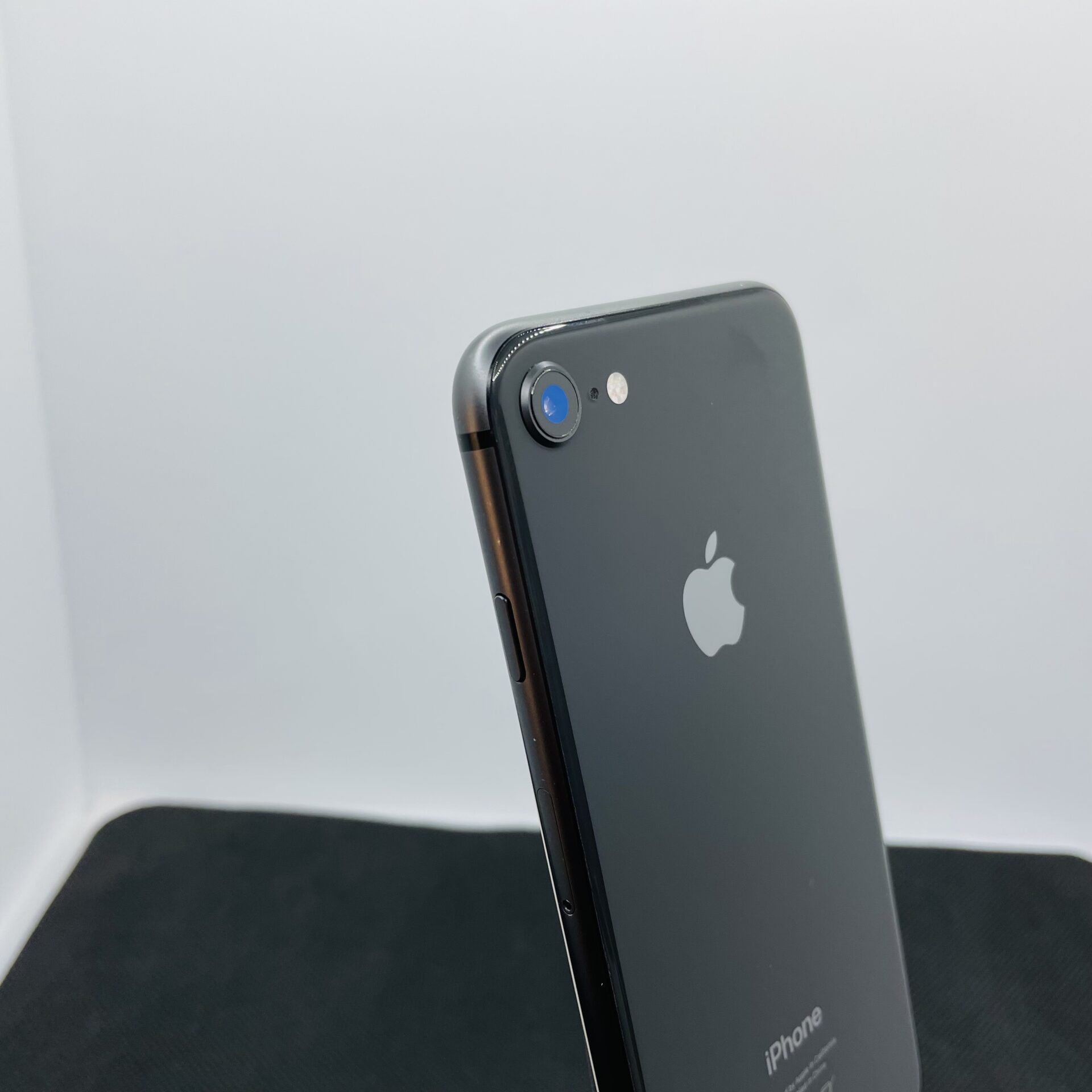 Apple iPhone 8 256GB Space Gray/White (Grade B) - Minor Bright