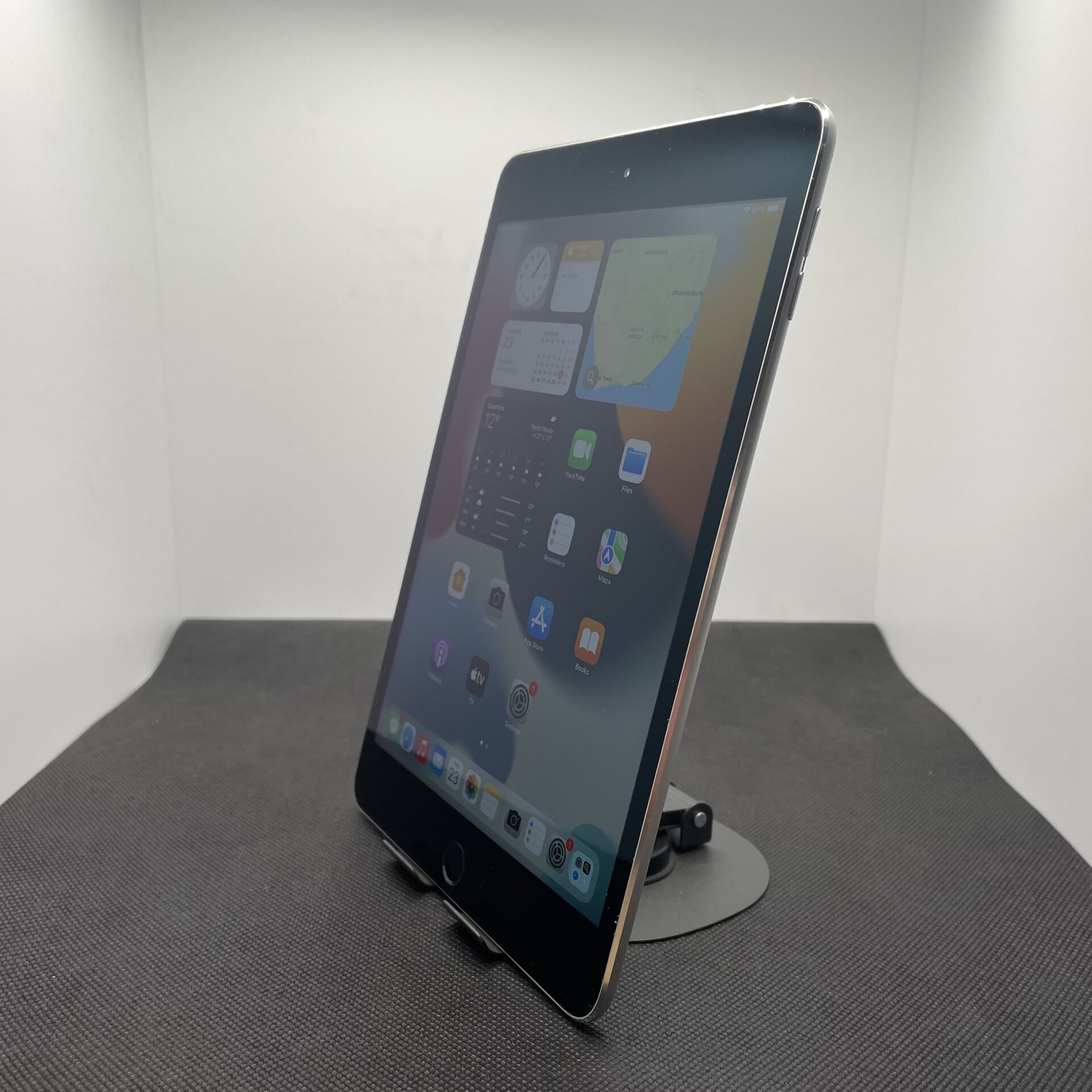 Apple iPad Mini 4 (WiFi Only) 128GB Silver - (Grade B) - No Touch ID - Image 4