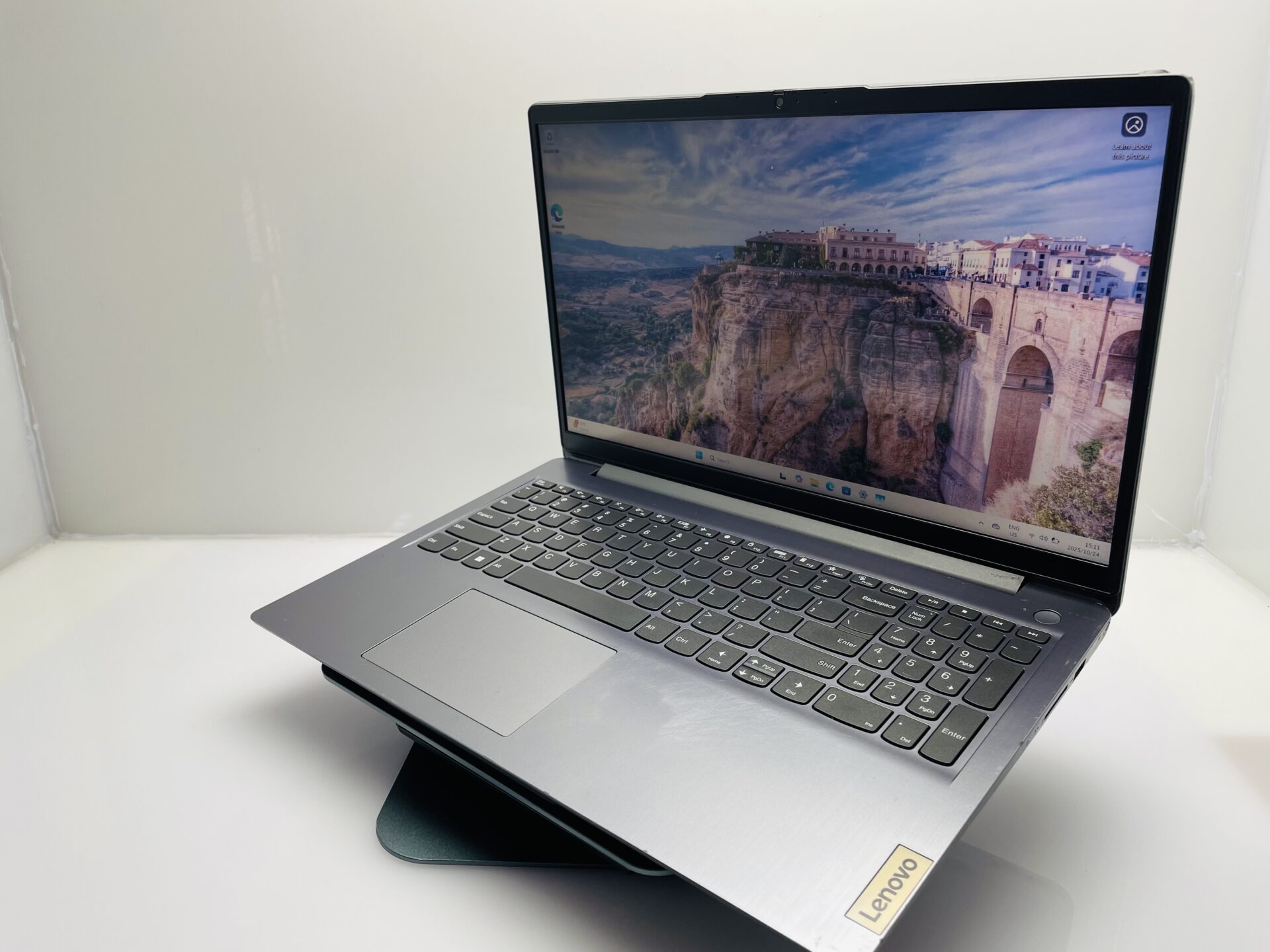 Lenovo IdeaPad 3 15ITL6 11th Gen “Core i3” 3.00GHz 12GB RAM 256GB