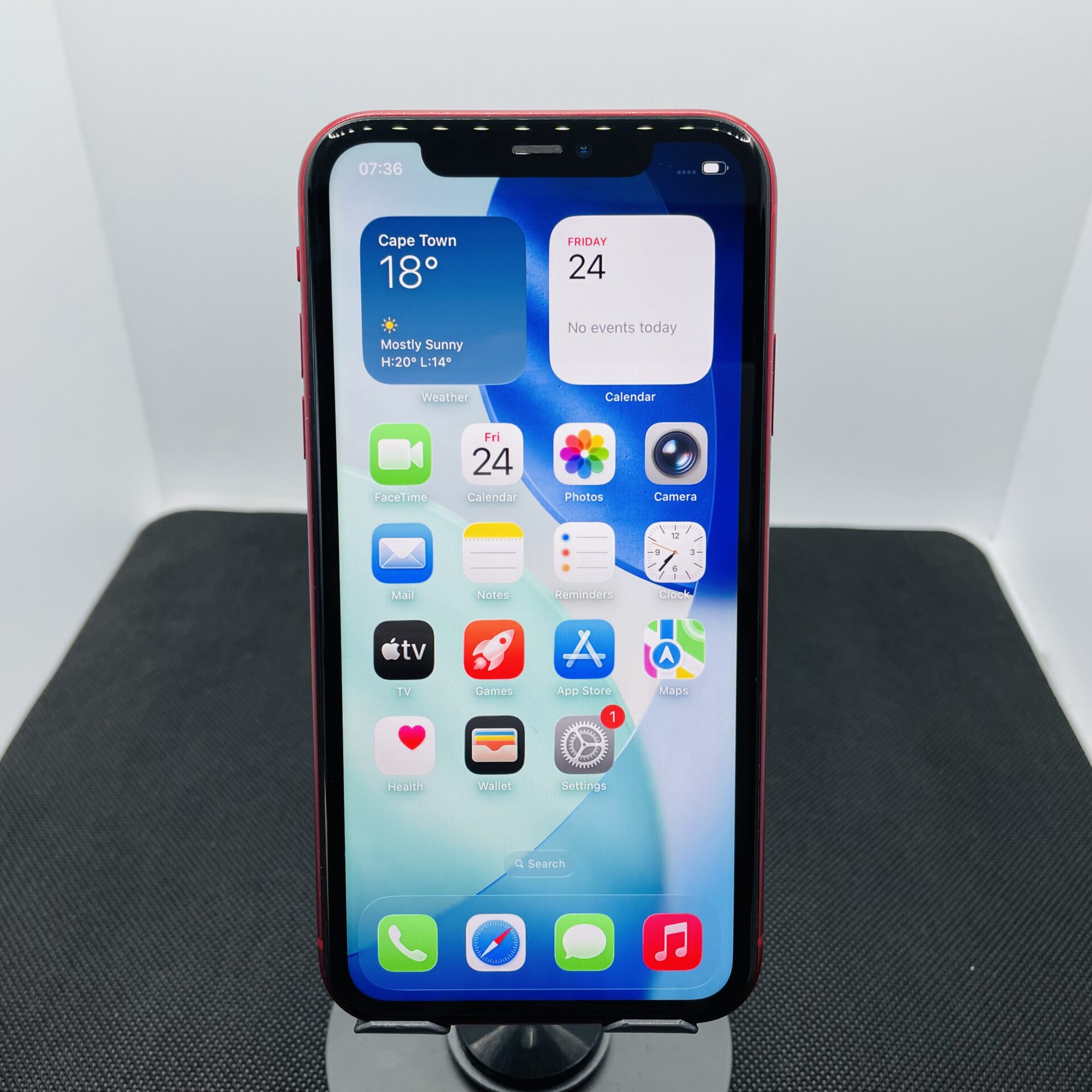 Apple iPhone 11 64GB Product Red – (Grade B) - Image 2