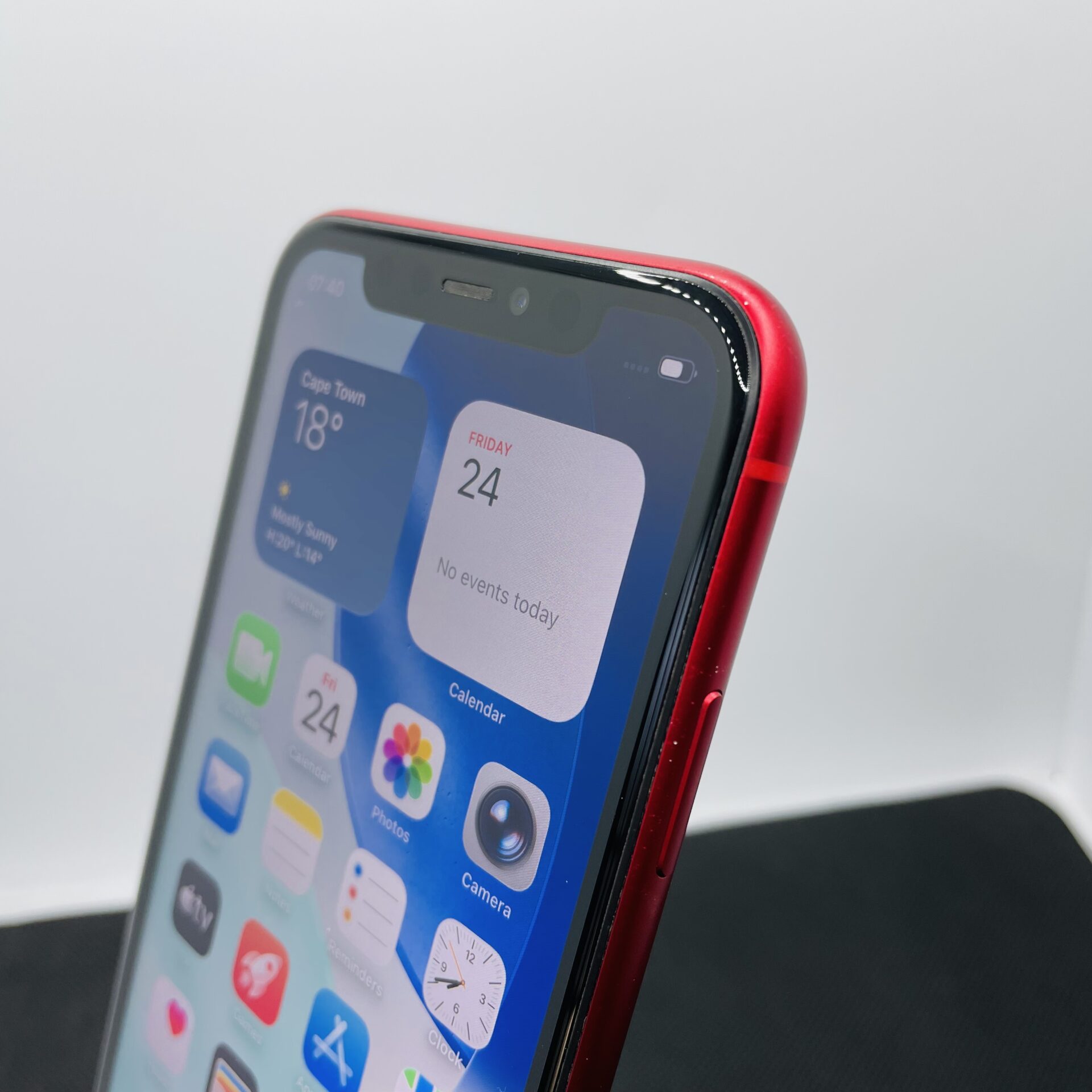 Apple iPhone 11 64GB Product Red – (Grade B) - Image 7