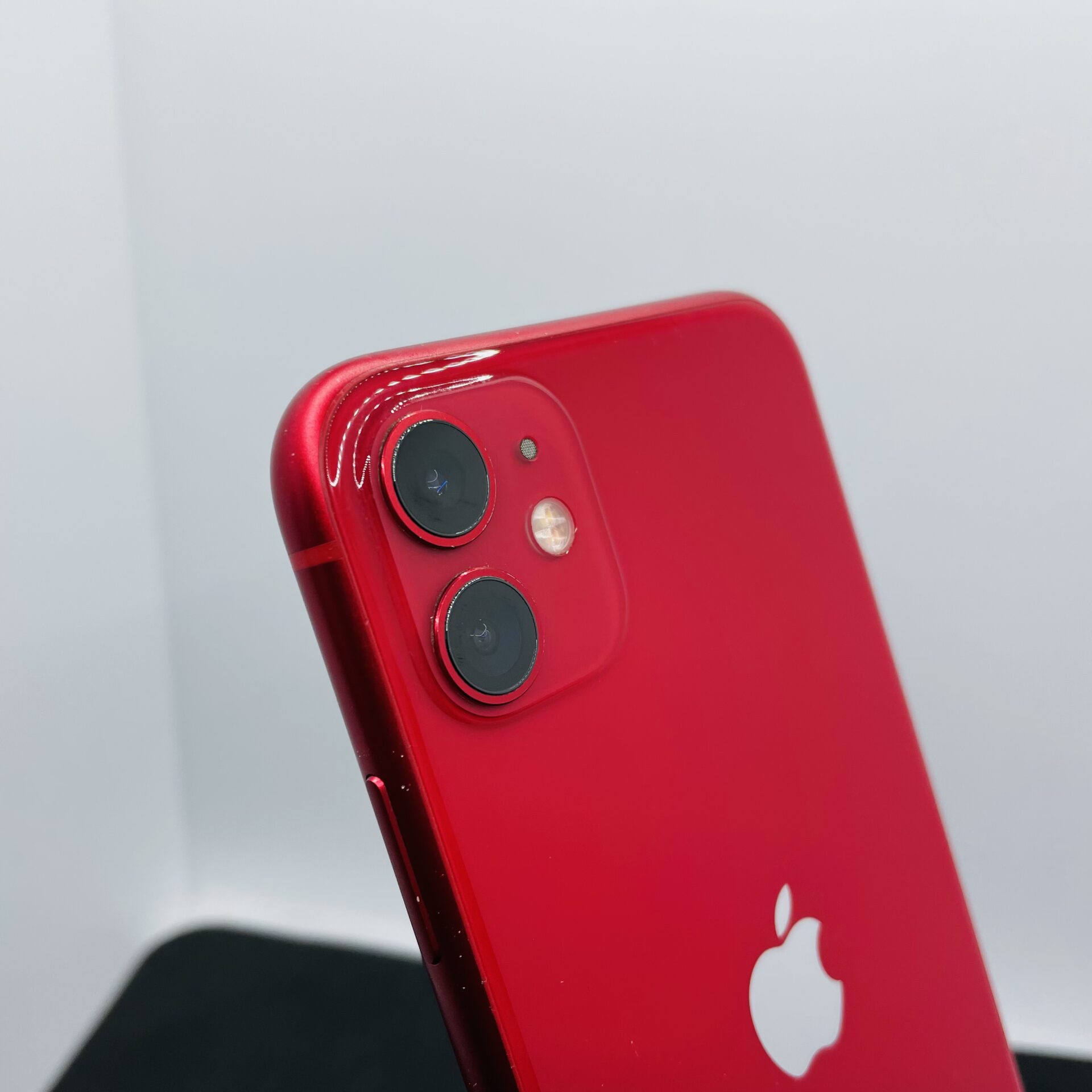 Apple iPhone 11 64GB Product Red – (Grade B) - Image 12