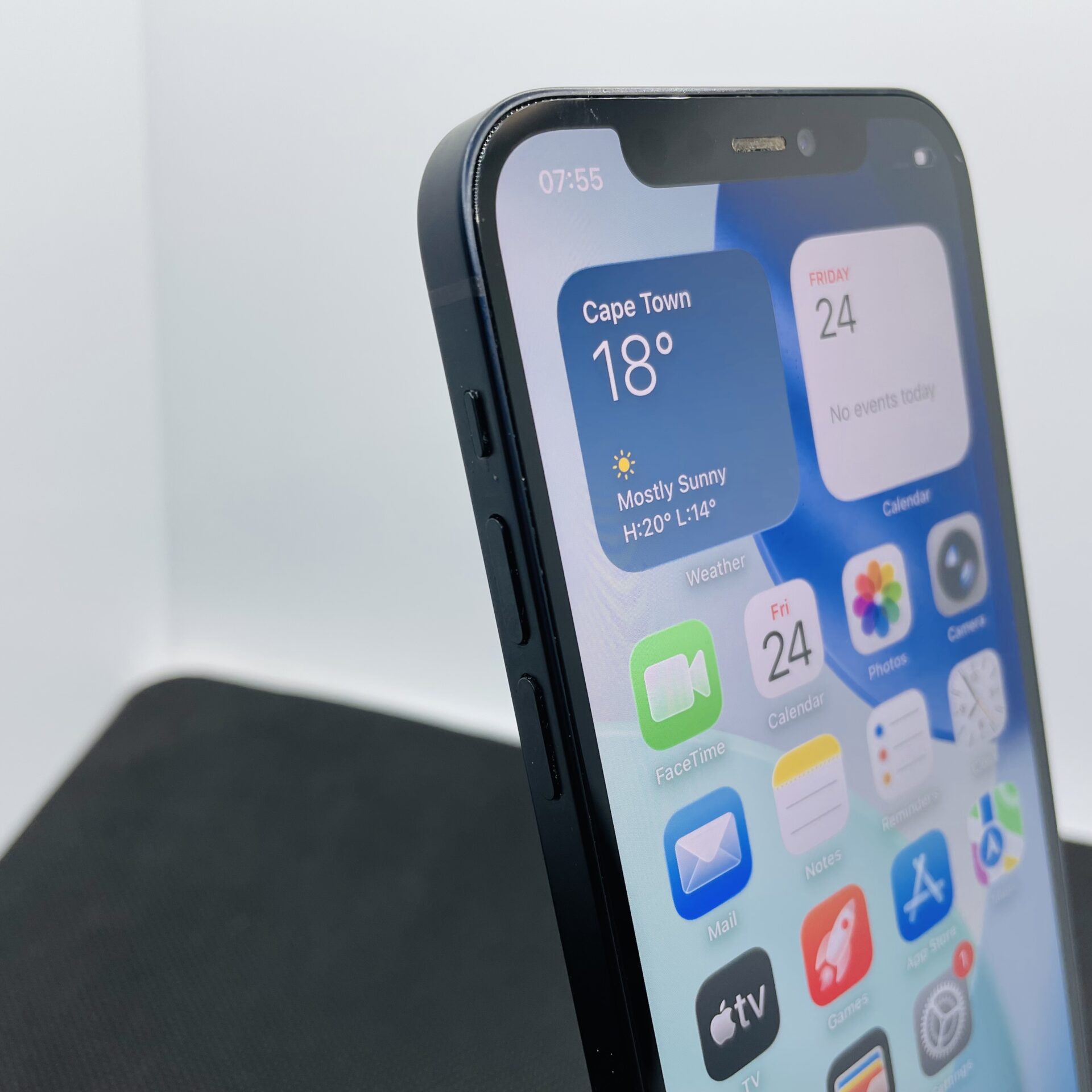 Apple iPhone 12 128GB Black – (Grade B) | Epic Deals SA
