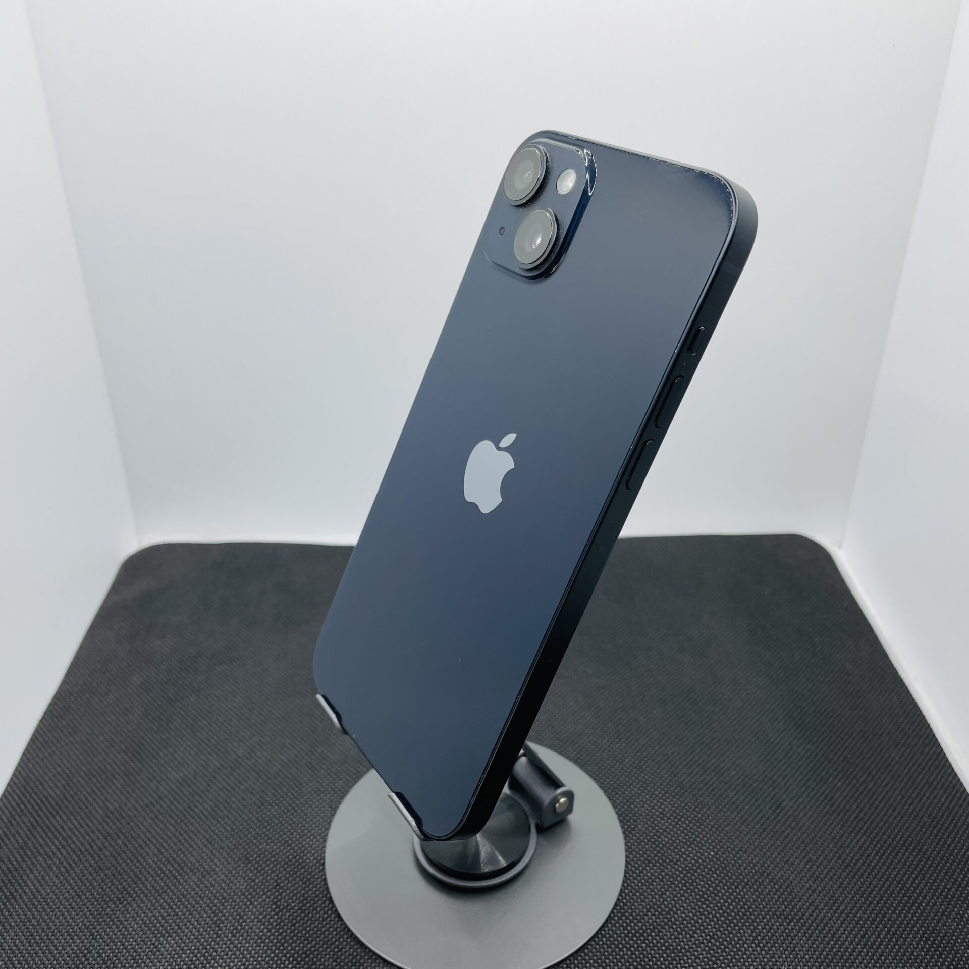 Apple iPhone 14 Plus 128GB Midnight (Grade B) – Blurry Front