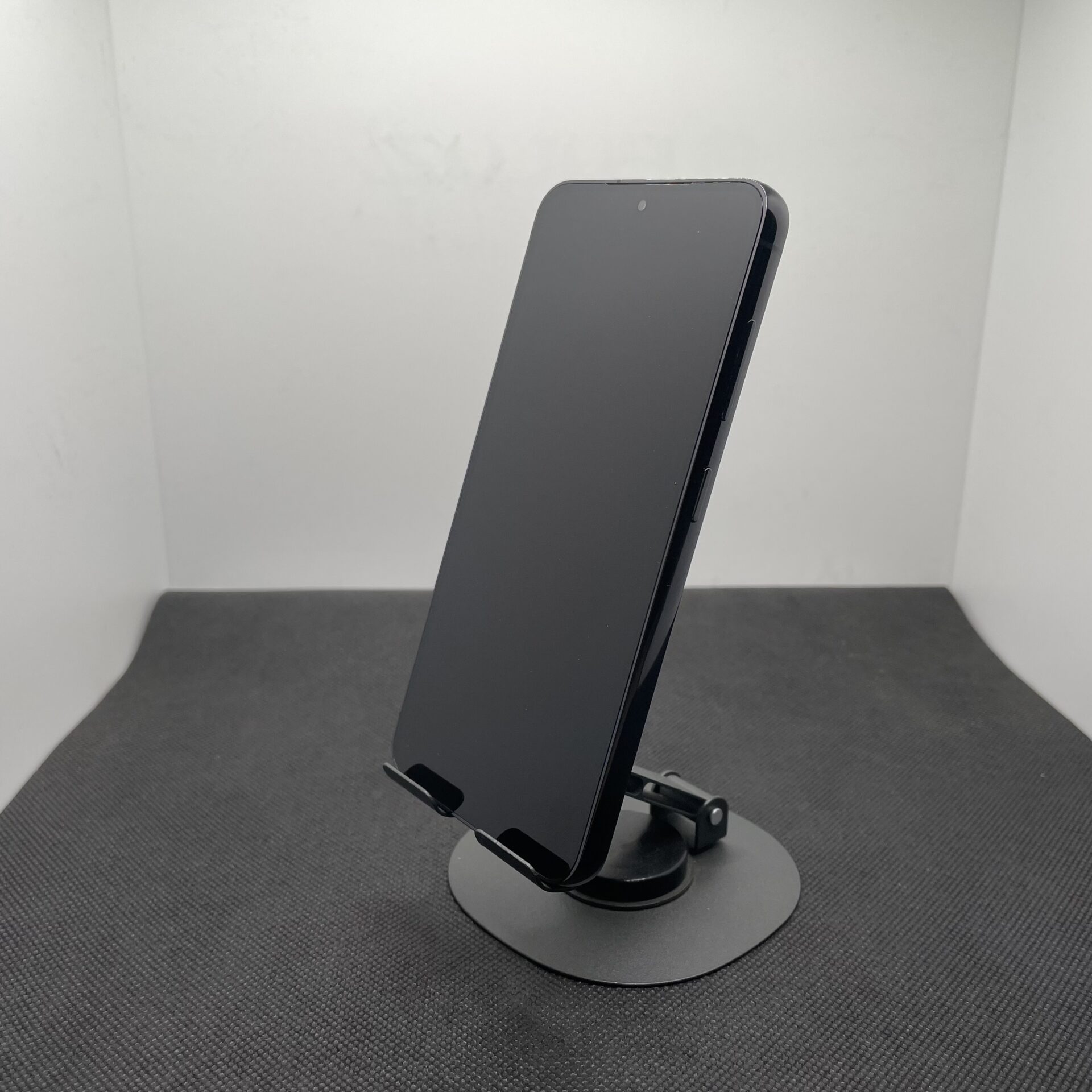 Samsung Galaxy S23 256GB Phantom Black - (Grade B) - Image 7
