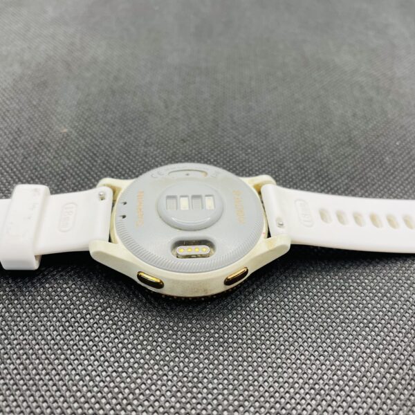 SALE: Garmin Vivoactive 4s White/Rose Gold - (Condition: Good) - Image 6