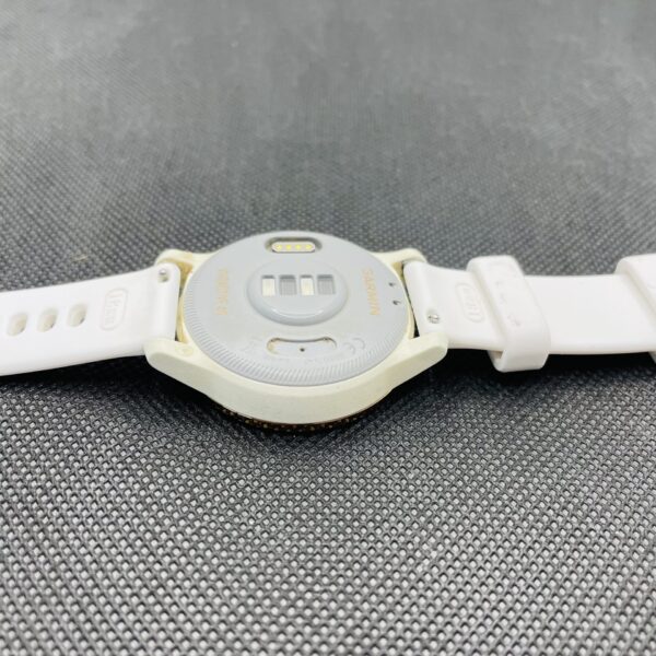 SALE: Garmin Vivoactive 4s White/Rose Gold - (Condition: Good) - Image 7