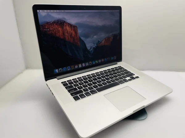 Apple MacBook Pro 15-Inch “Core i7” 2.8GHz 16GB RAM 1TB SSD (Mid