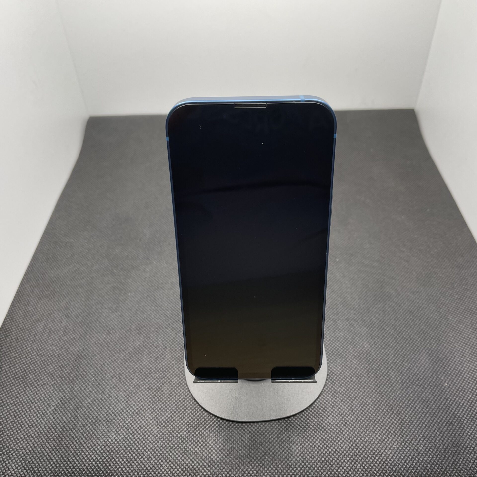 Apple iPhone 13 Mini 128GB Blue - (Grade B) - LCD Is Flickering - Image 6