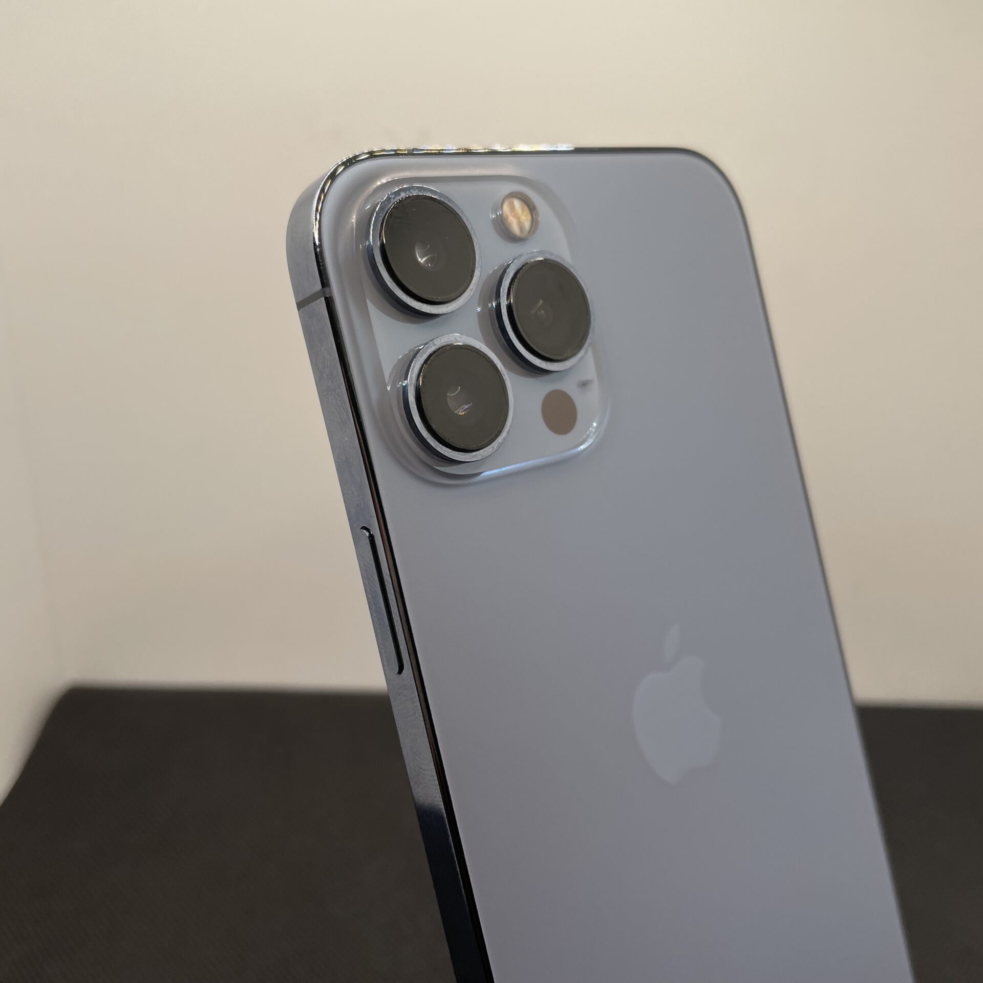 Apple iPhone 13 Pro Max 256GB Sierra Blue - (Grade B) | Epic Deals SA