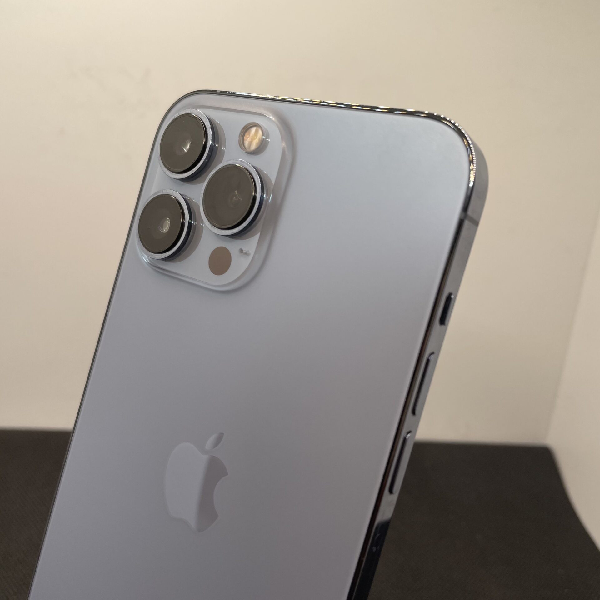 Apple iPhone 13 Pro Max 256GB Sierra Blue - (Grade B) | Epic Deals SA
