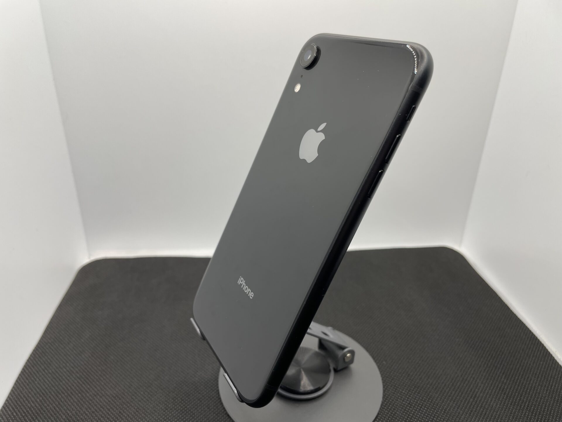 Apple iPhone XR 64GB Black – (Grade B) | Epic Deals SA