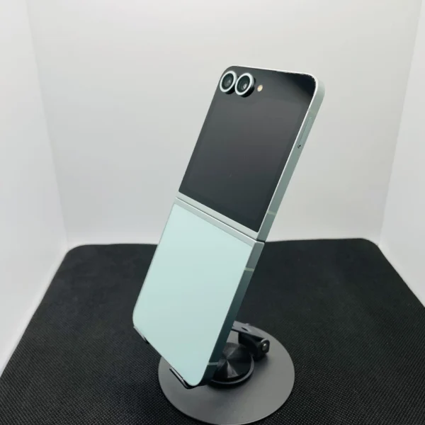 Samsung Galaxy Z Flip 6 256GB Mint – (Grade B) | Epic Deals SA