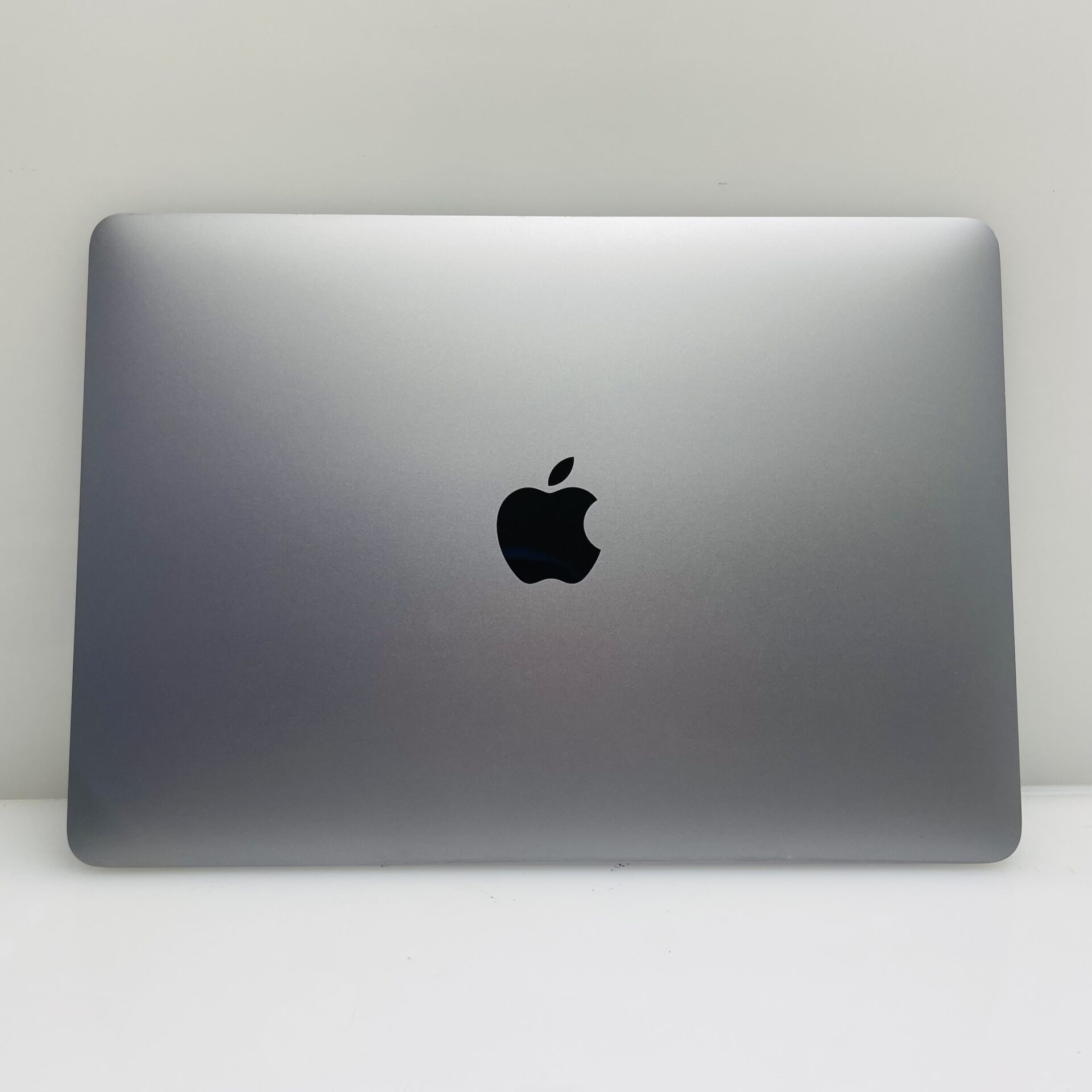 Apple MacBook Retina 12-Inch “Core M” 1.2GHz (Early 2015) 8GB RAM
