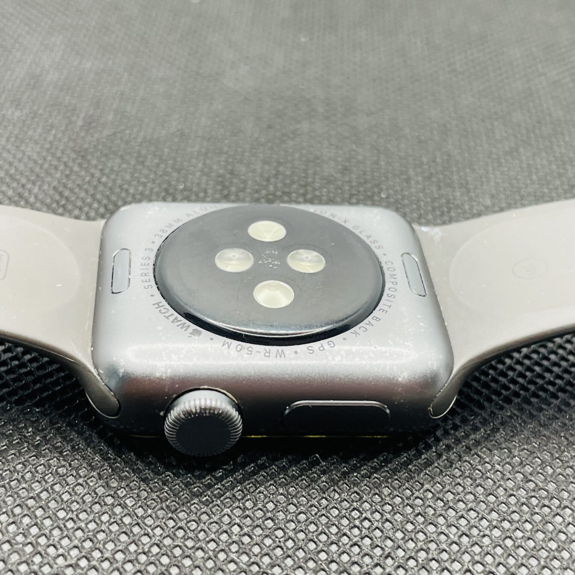 Apple Watch Series 3 GPS Only 38mm Space Grey - Slight LCD Burn