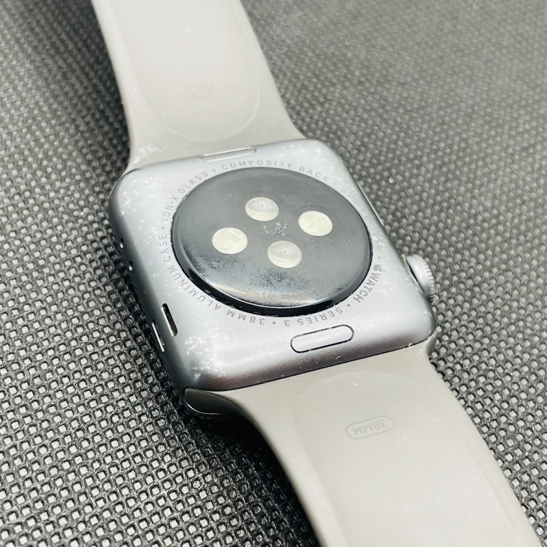 Apple Watch Series 3 GPS Only 38mm Space Grey - Slight LCD Burn