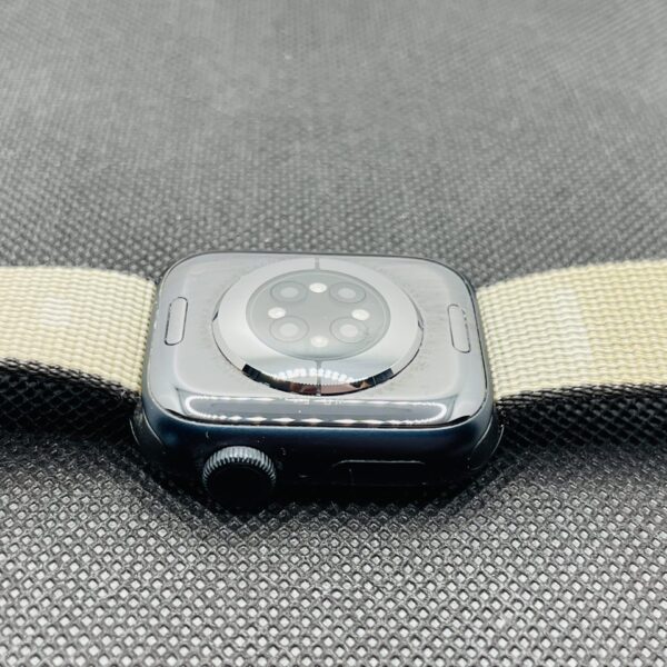 Apple Watch Series 8 41mm GPS Only Midnight (3 Month Warranty) - With Nylon Straps - Image 6