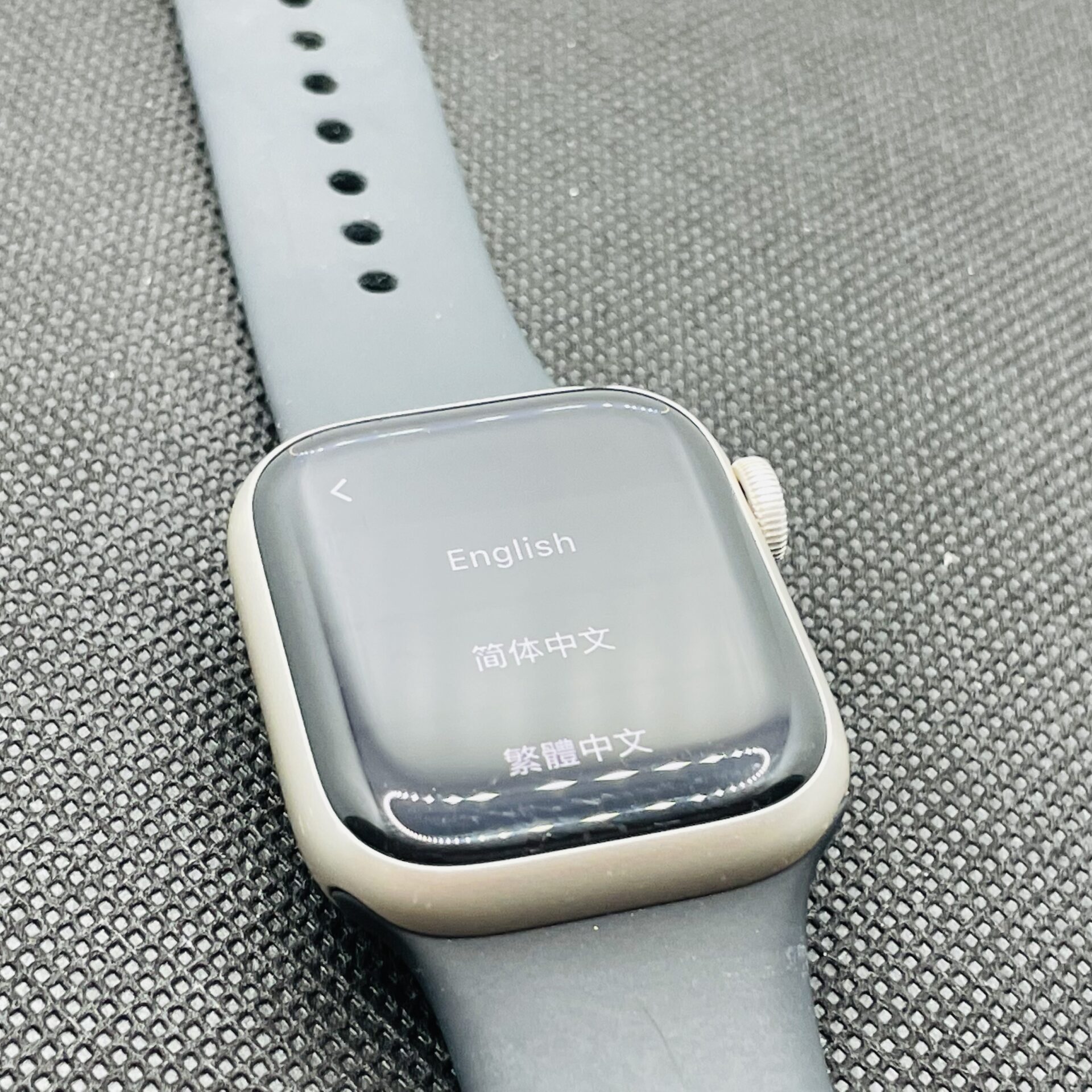 Apple Watch Series 9 41mm GPS Only Starlight (6 Month Warranty) – With Black Straps - Image 5