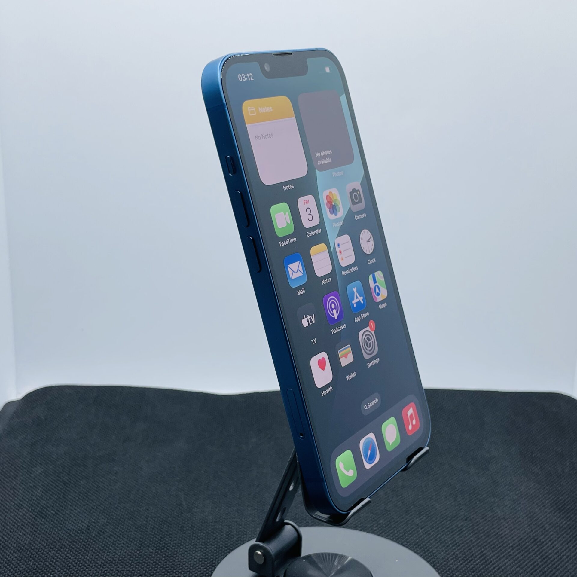 Apple iPhone 13 256GB Blue - (Grade B) - Image 3