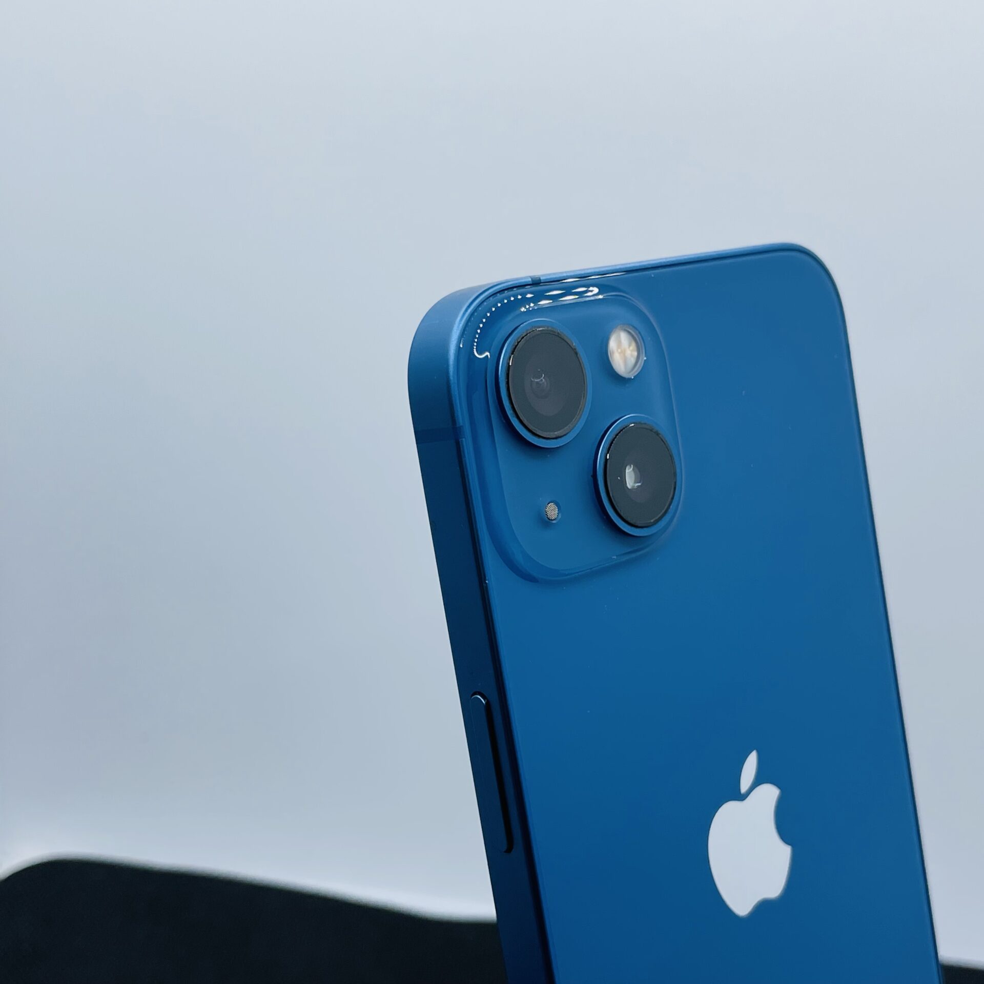 Apple iPhone 13 256GB Blue - (Grade B) - Image 10