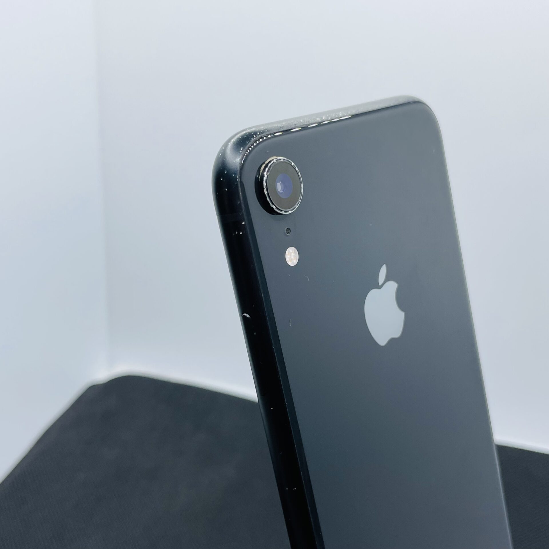 Apple iPhone XR 64GB Black (3 Month Warranty) – Minor Bright Spots